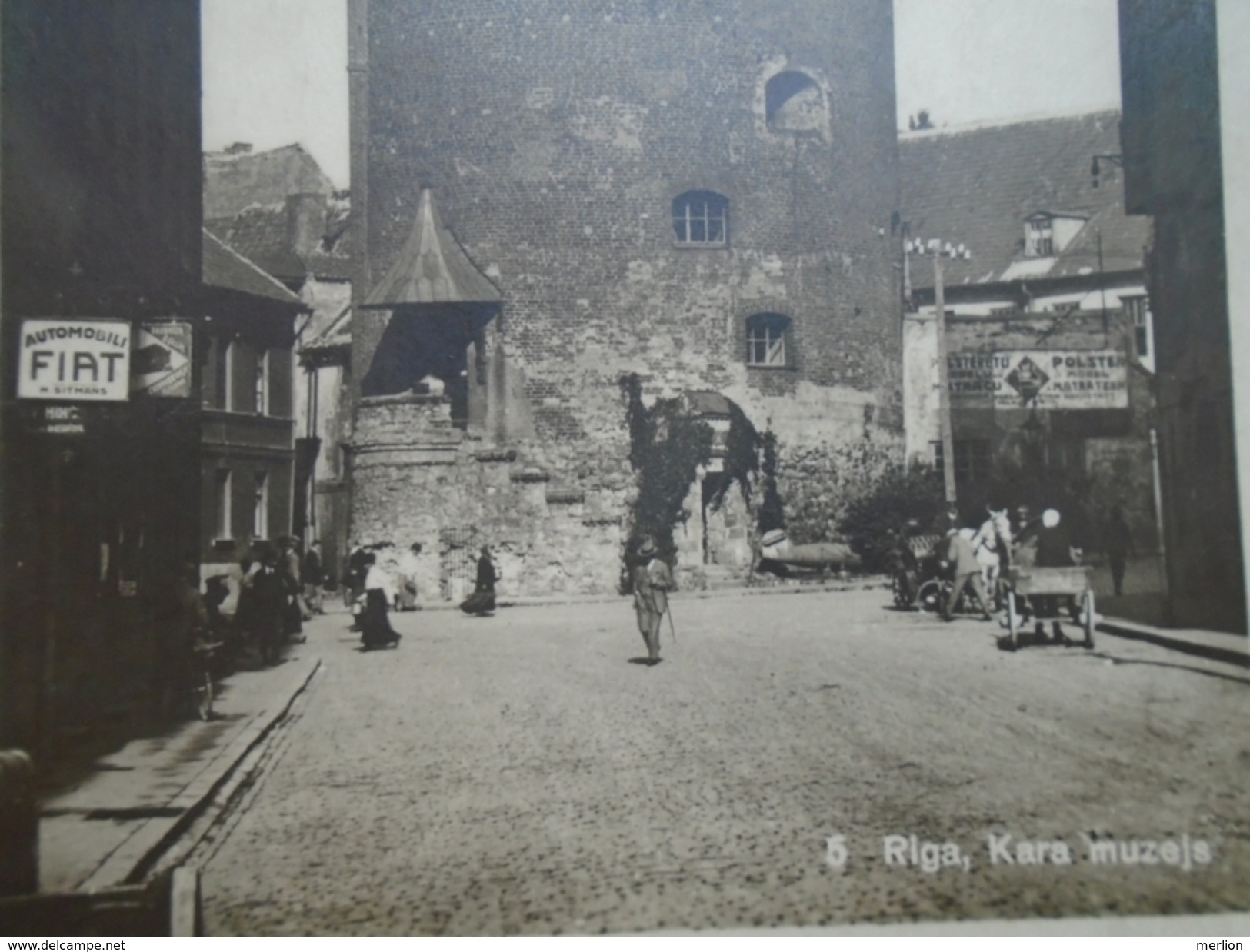 D155782 LATVIA RIGA -  FIAT  Shop - Automobili FIAT - M.Sitmans - Street Scene RPPC - Latvia