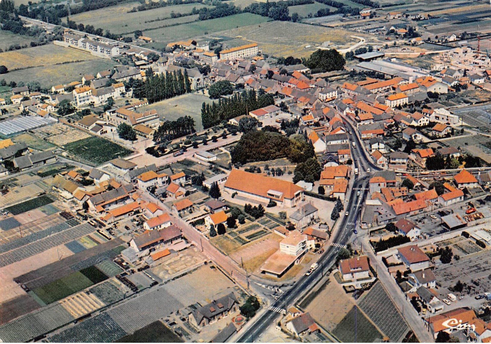 71 - St-Marcel-les-Chalon - Un Beau Panorama Aérien - Autres & Non Classés