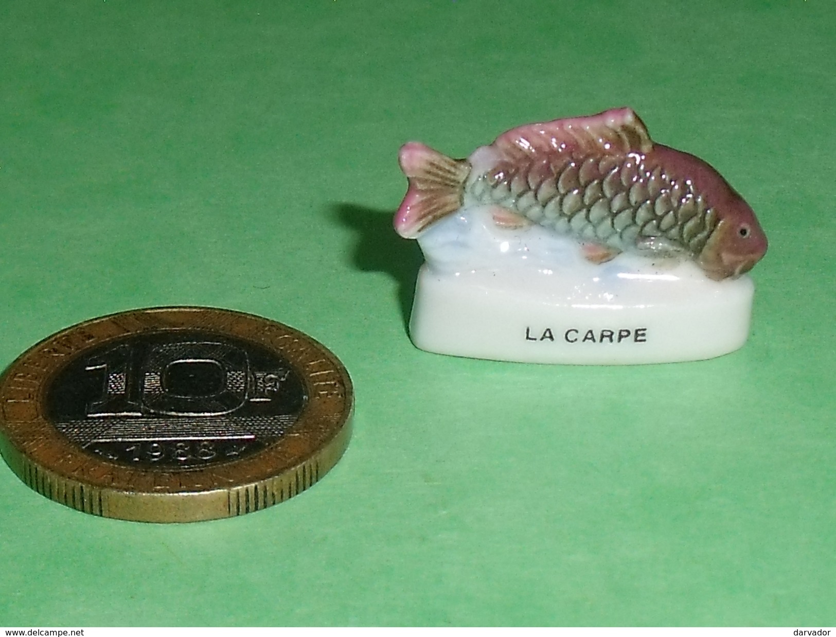 Fèves / Animaux / Poissons : Poisson , La Carpe     T174 - Animaux