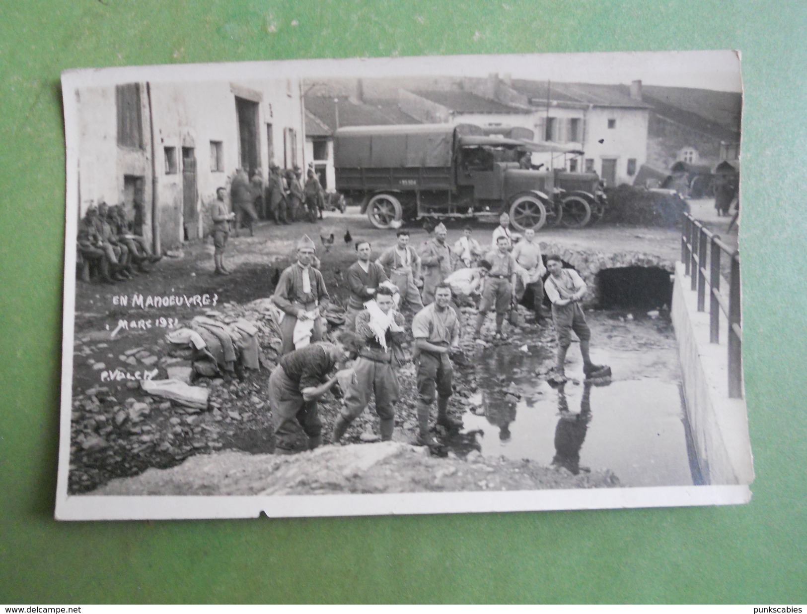 CARTE PHOTO MILITAIRE MEURTHE ET MOSELLE NANCY VALCK PHOTOGRAPHE EN MANOEUVRE AVEC CAMIONS EXC ETAT - Nancy