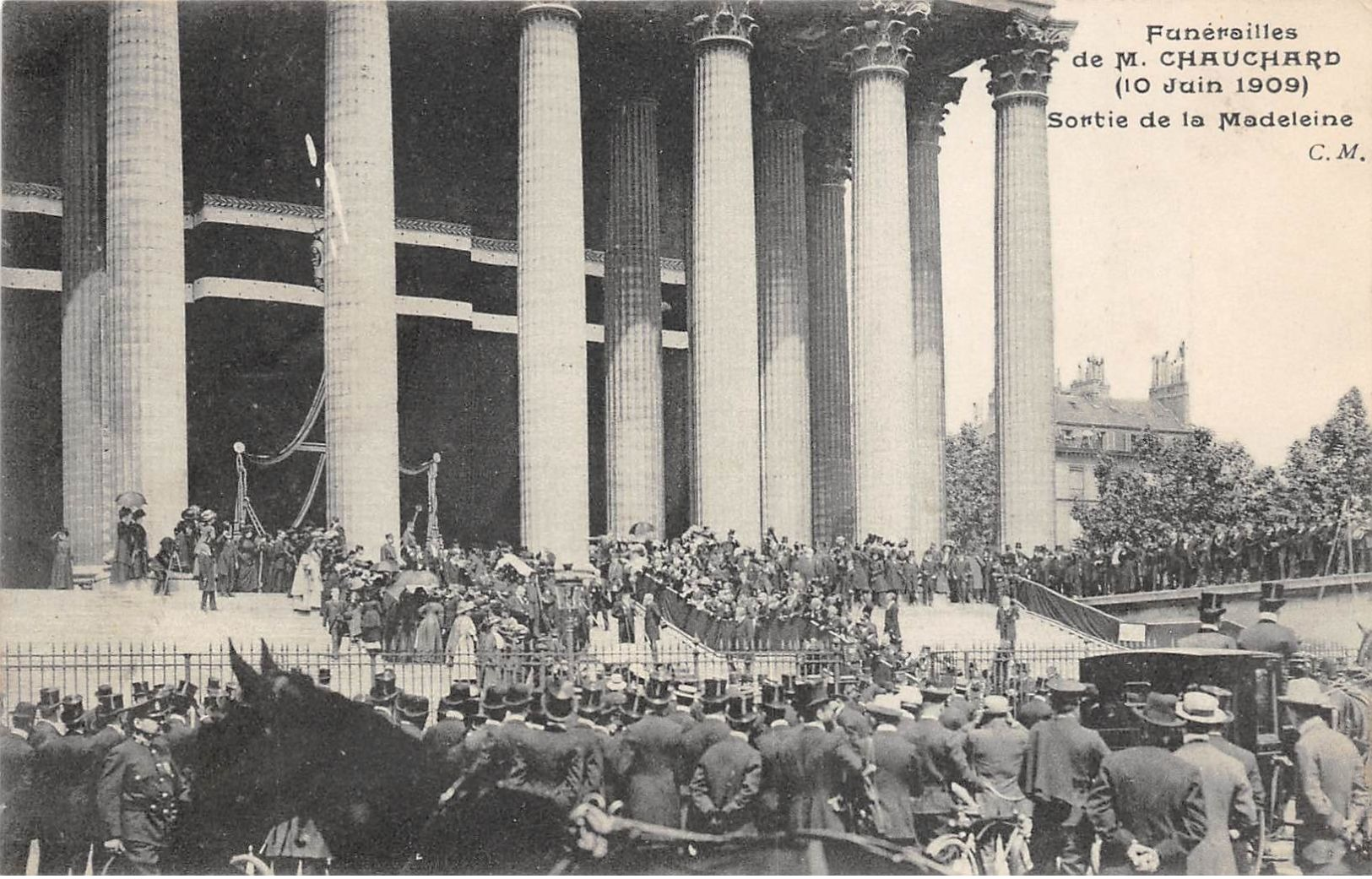 FUNERAILLES DE CHAUCHARD SORTIE DE LA MADELEINE - Funérailles