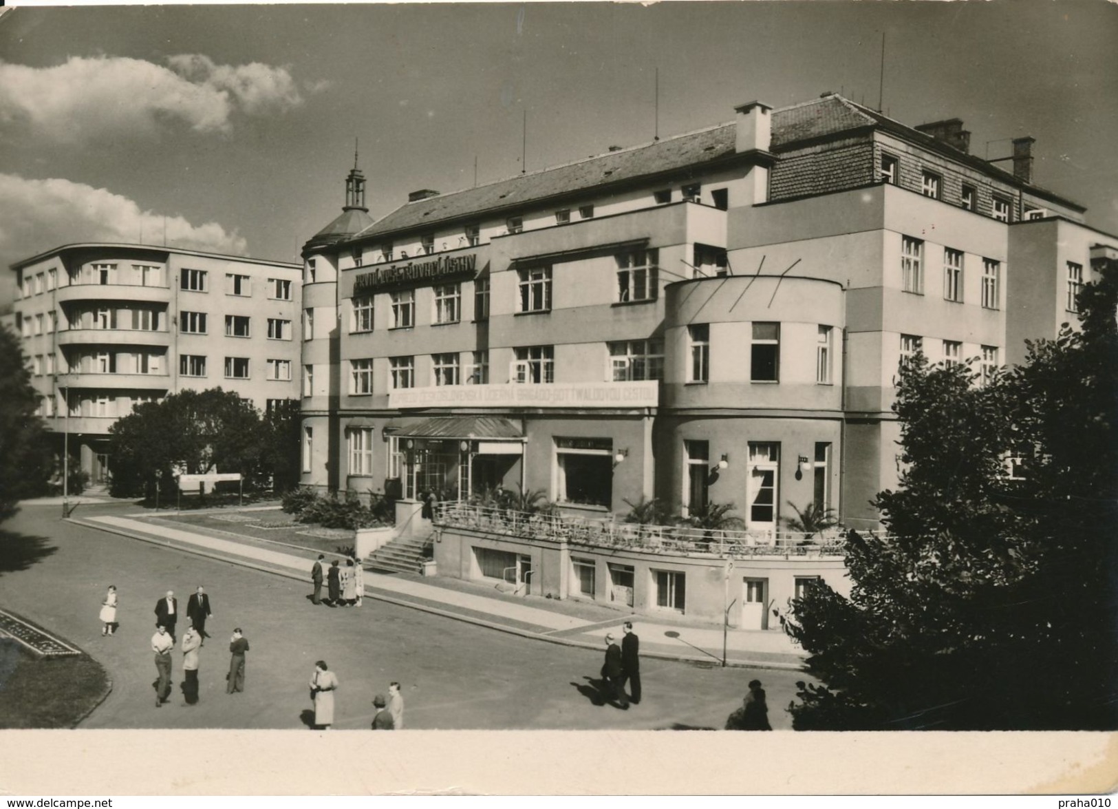 M0687 - Czechoslovakia (1958) Podebrady (postcard: Spa Podebrady); Tariff: 30h (stamp: EXPO 58 Bruxelles - Bijouterie) - 1958 – Brussels (Belgium)