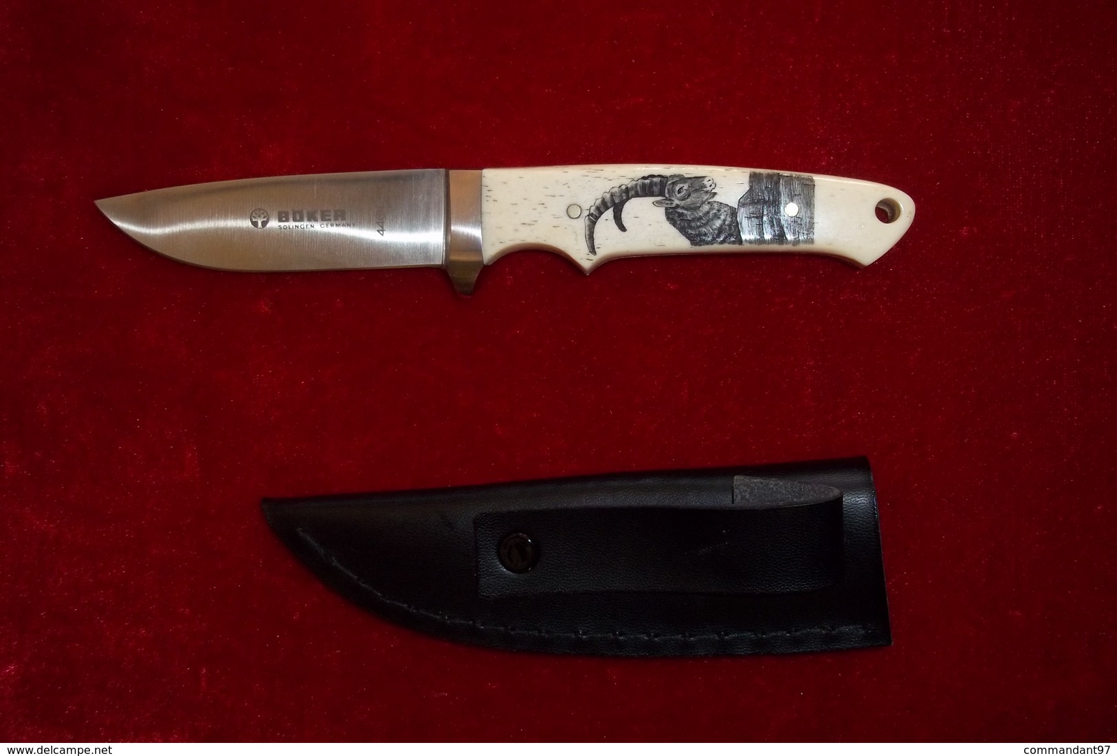 PIECE UNIQUE COUTEAU DE CHASSE BOKER AVEC SCRIMSHAW  COLLECTOR - Armes Blanches