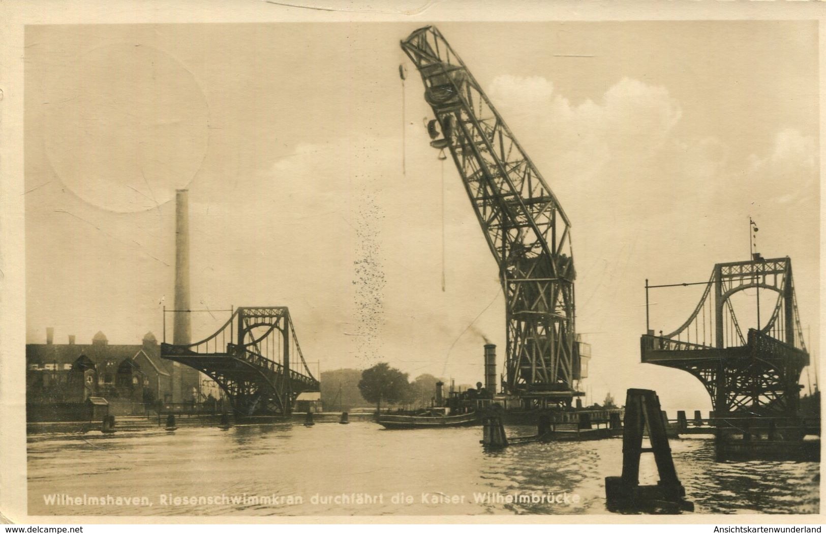 Wilhelmshaven - Riesenschwimmkran Durchfährt Die Kaiser Wilhelmbrücke 1940 (002457) - Wilhelmshaven