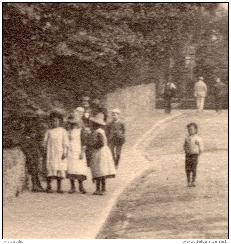 Groupe D'Enfants Dans Une Rue De Village Anglais Ancienne Photo 1900 - Anciennes (Av. 1900)