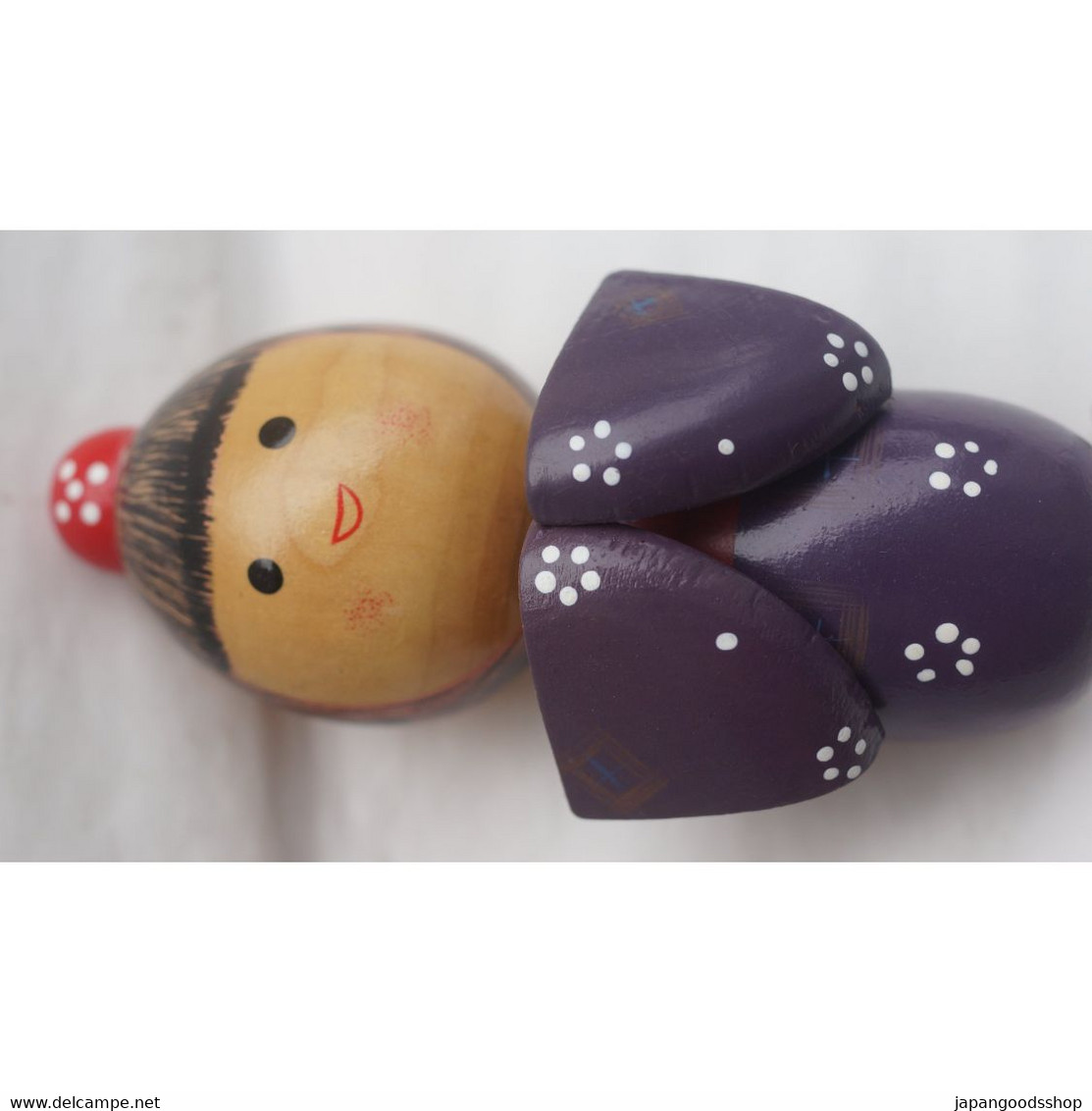 Japanese Wooden Doll " Kokeshi Chan " - Arte Asiatica