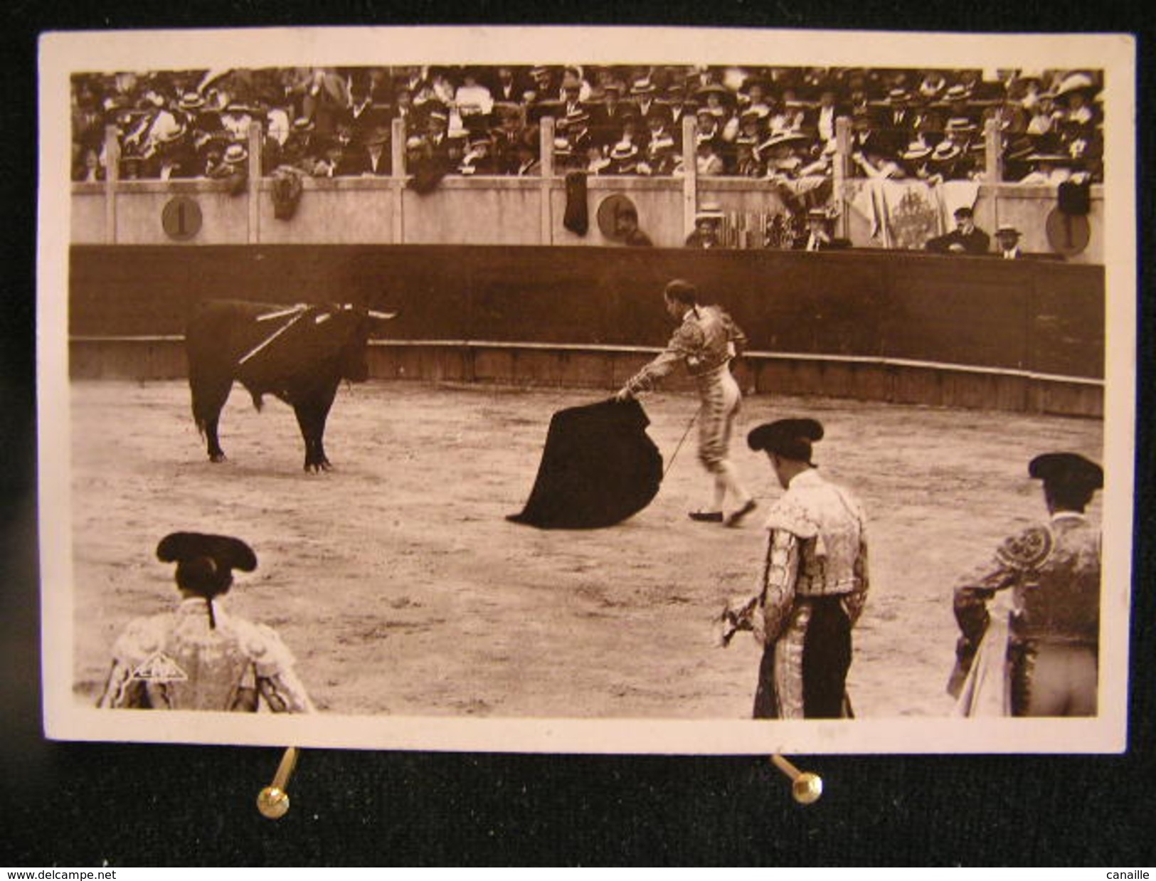 A-138 / Corrida  -  Course De Taureaux, Commencement Du Travail De Muleta  / Circulé 1933 - Corrida