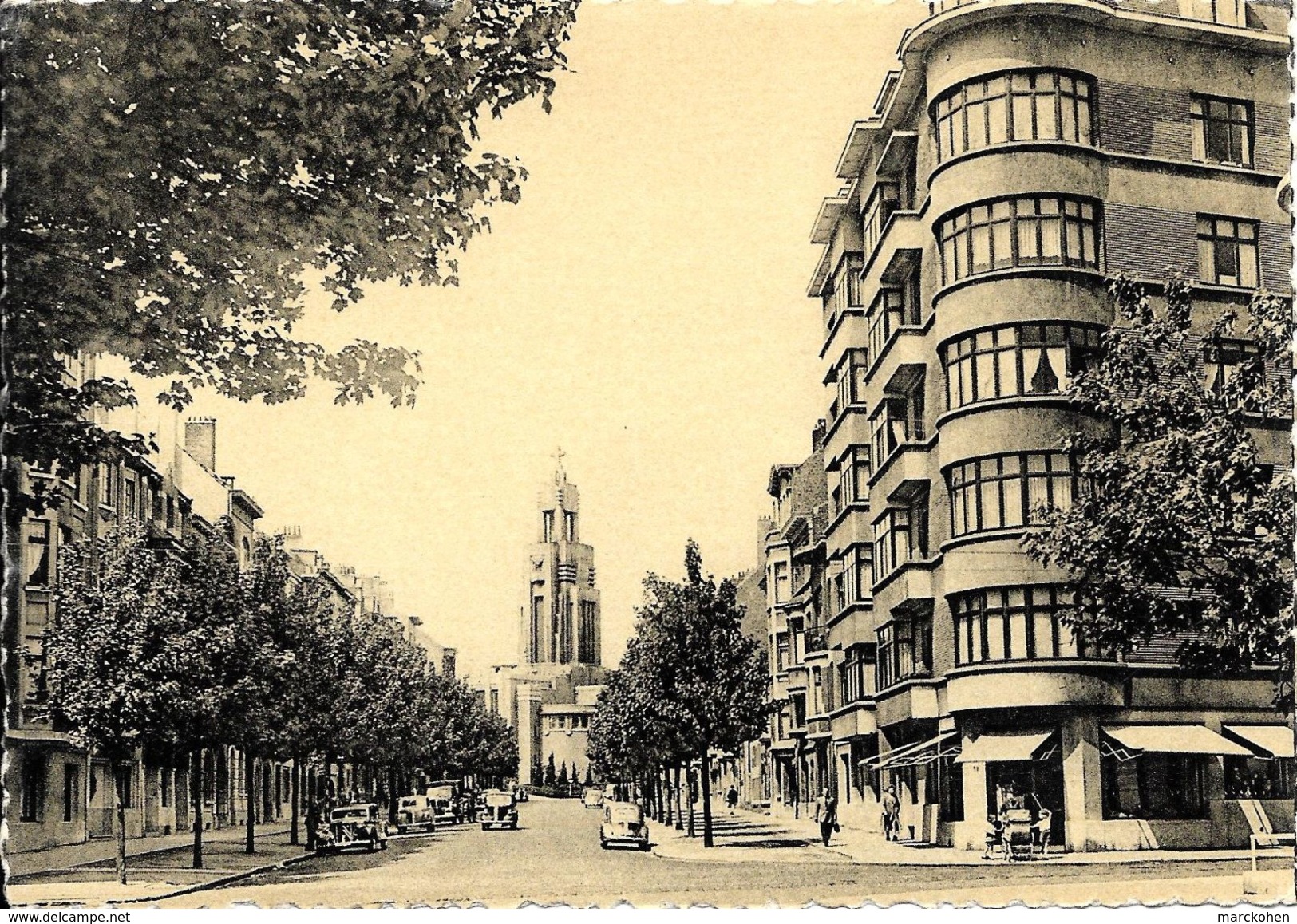 Bruxelles (1190) : L'église De L' "Altitude 100", Au Débouché De L'Avenue Everard à Forest. Belle Petite Animation. CPSM - Wereld