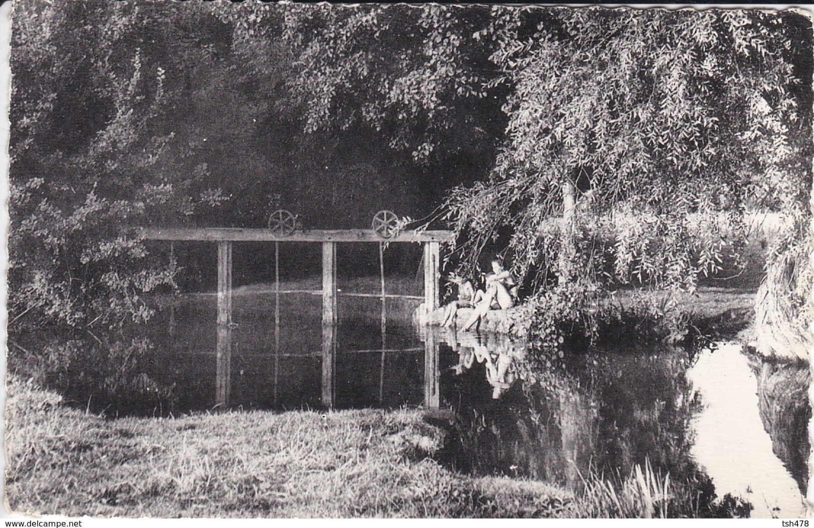 27----CROISY SUR EURE- Bords De L'eure--l'écluse---( Peu Courante )---voir 2 Scans - Autres & Non Classés