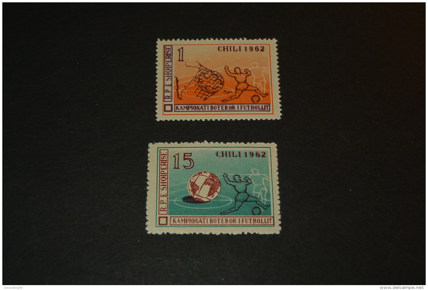 K13005-stamps MNH  Albania - 1962- SC.625 And 628- World Soccer Championship  Chile - Albanie