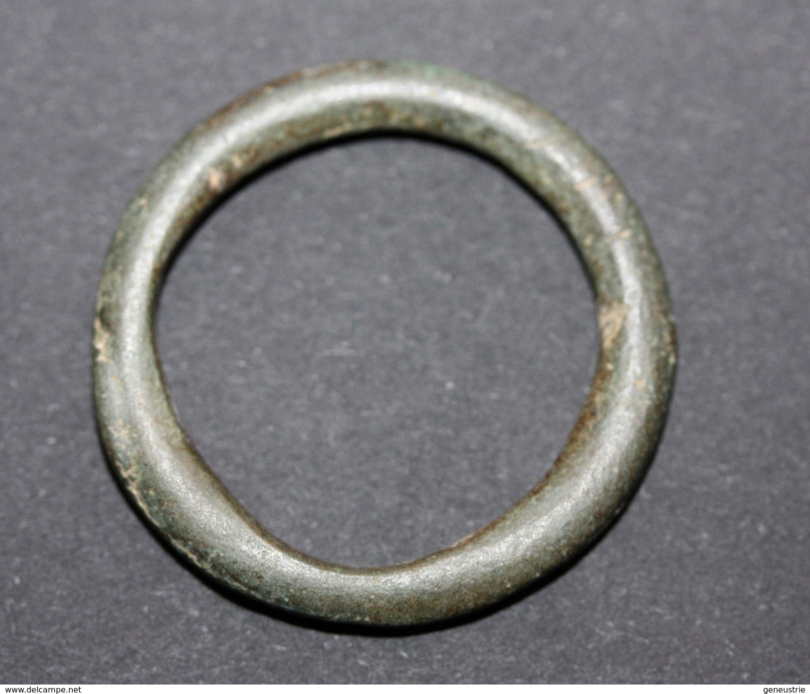 Anneau De Bronze Pré-monétaire Gaulois Ex-voto - Rouelle - Pre Coinage Celtic Ring Money 33mm - Gallië