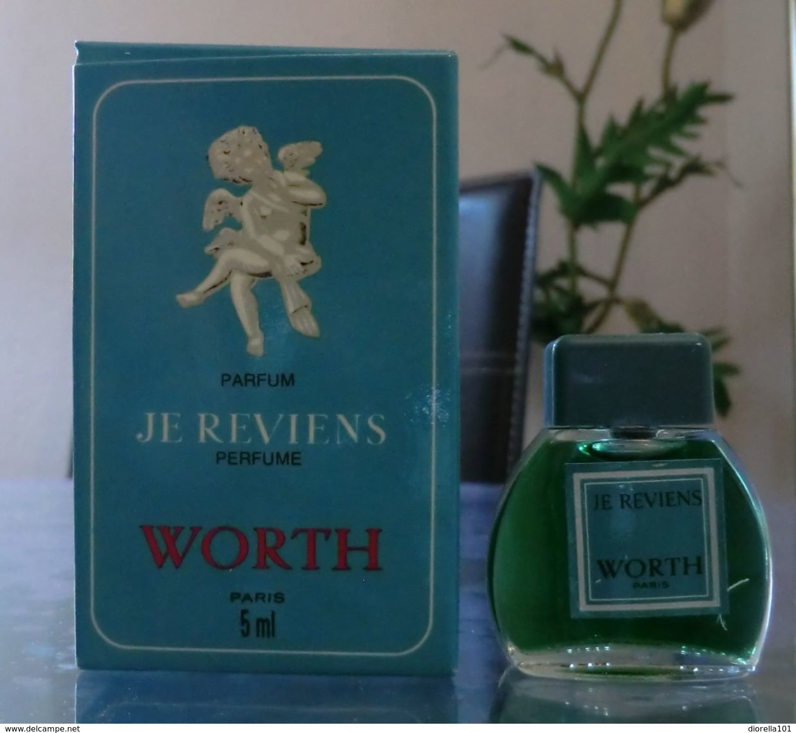 JE REVIENS - PARFUM 5 ML De WORTH - Miniatures Womens' Fragrances (in Box)