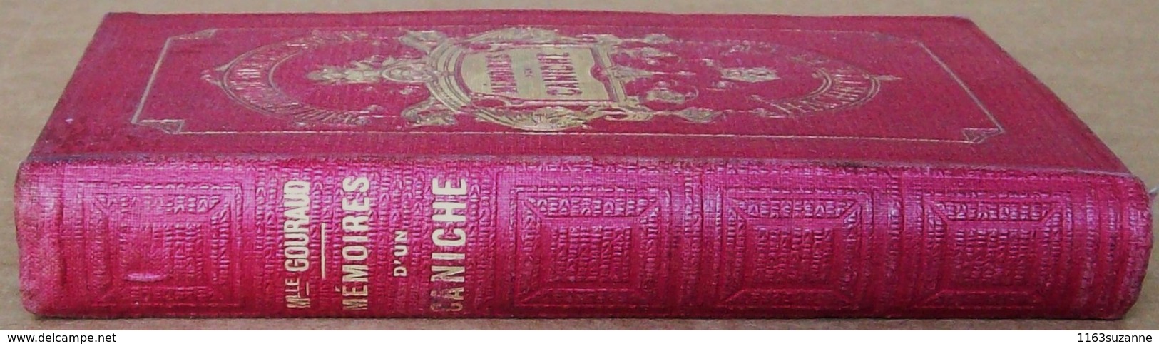 Hachette, 1905 > Mlle JULIE GOURAUD : Mémoires d'un caniche, illustré par EMILE BAYARD (Bibliothèque Rose Illustrée)