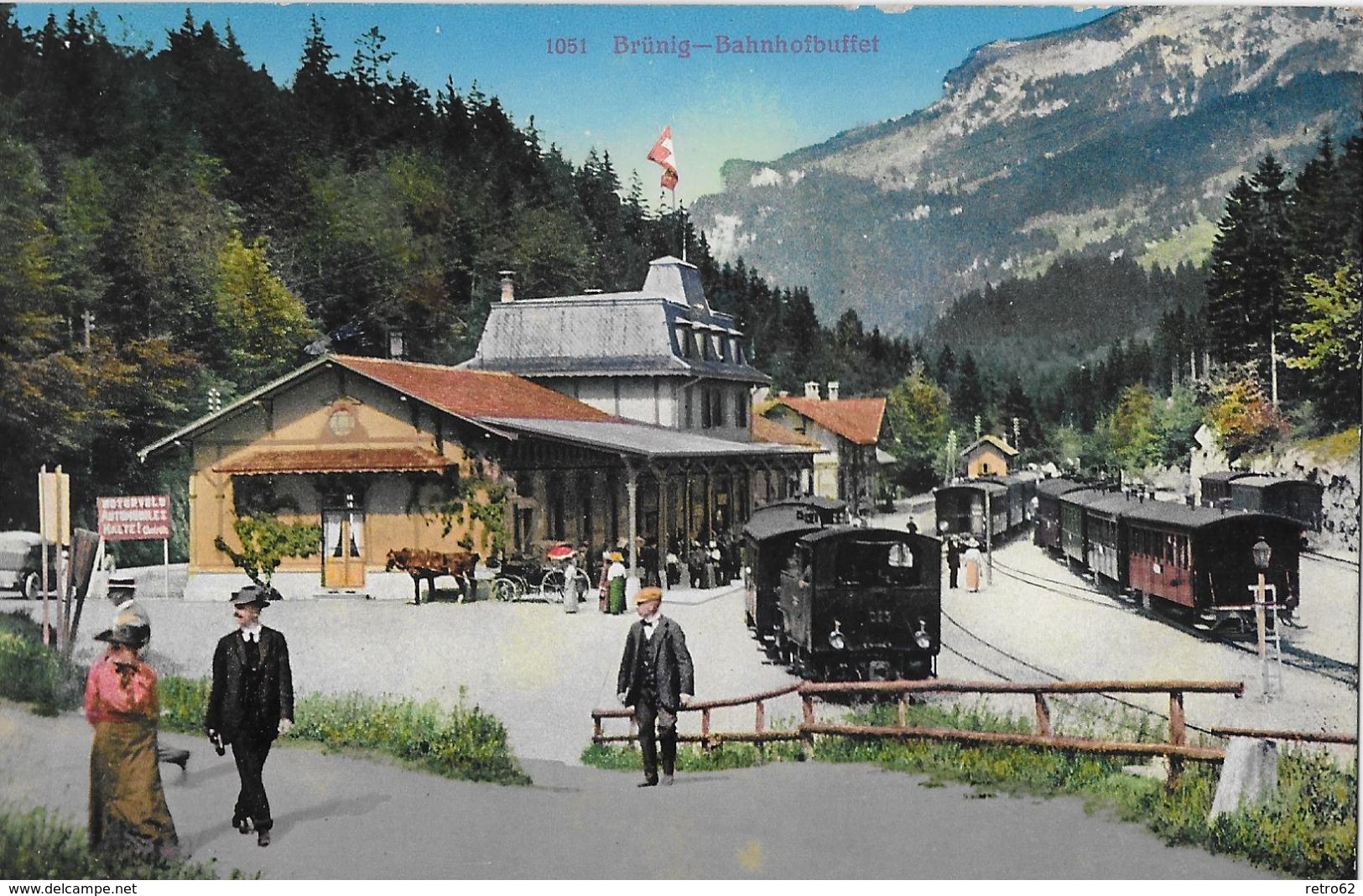 BRÜNIG STATION → Mehrere Stehende Dampfzüge Mit Touristen, Ca.1910 - Autres & Non Classés