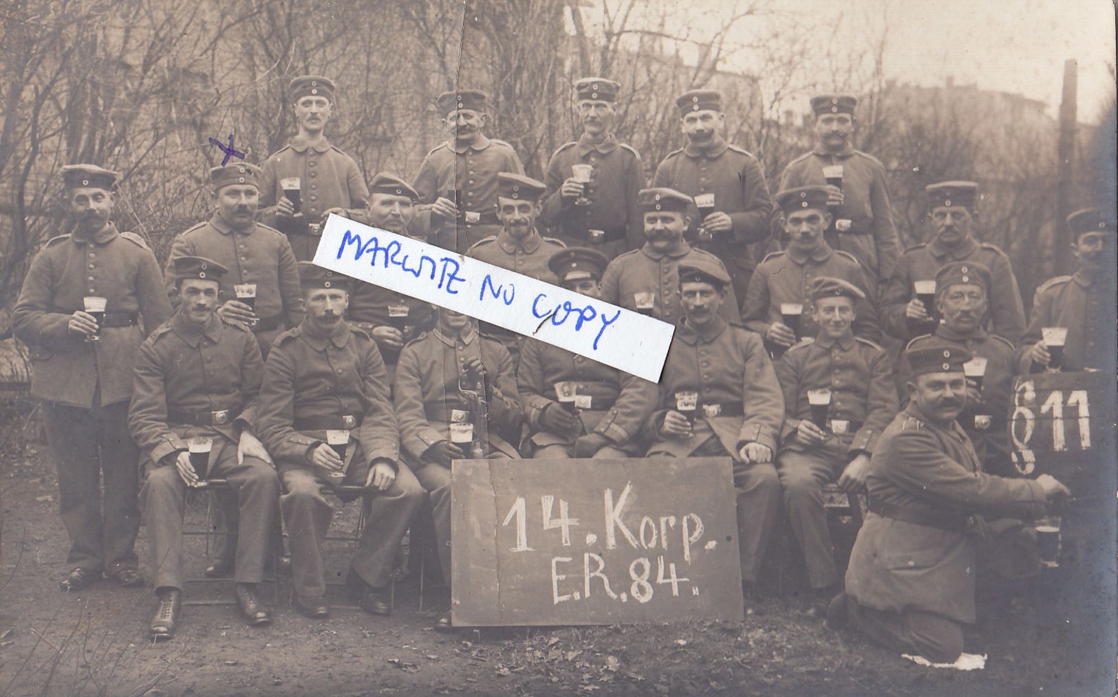 Foto Bier Bierfass Beer 14.Korp. E.R.84 Ersatz Infanterie Regiment 84   Deutsche Soldaten 1.Weltkrieg - Guerre, Militaire