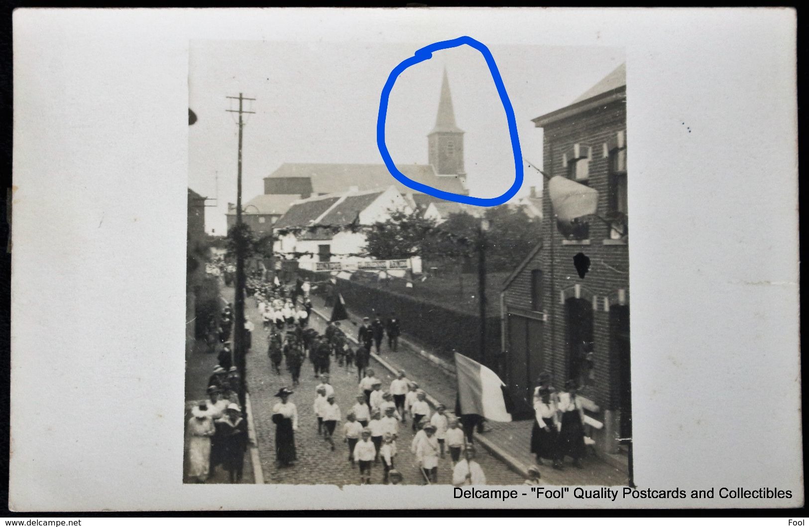 Sombreffe 1918 Rue De La Station (?) Cortège Défilé 1918 Photocarte - Sombreffe