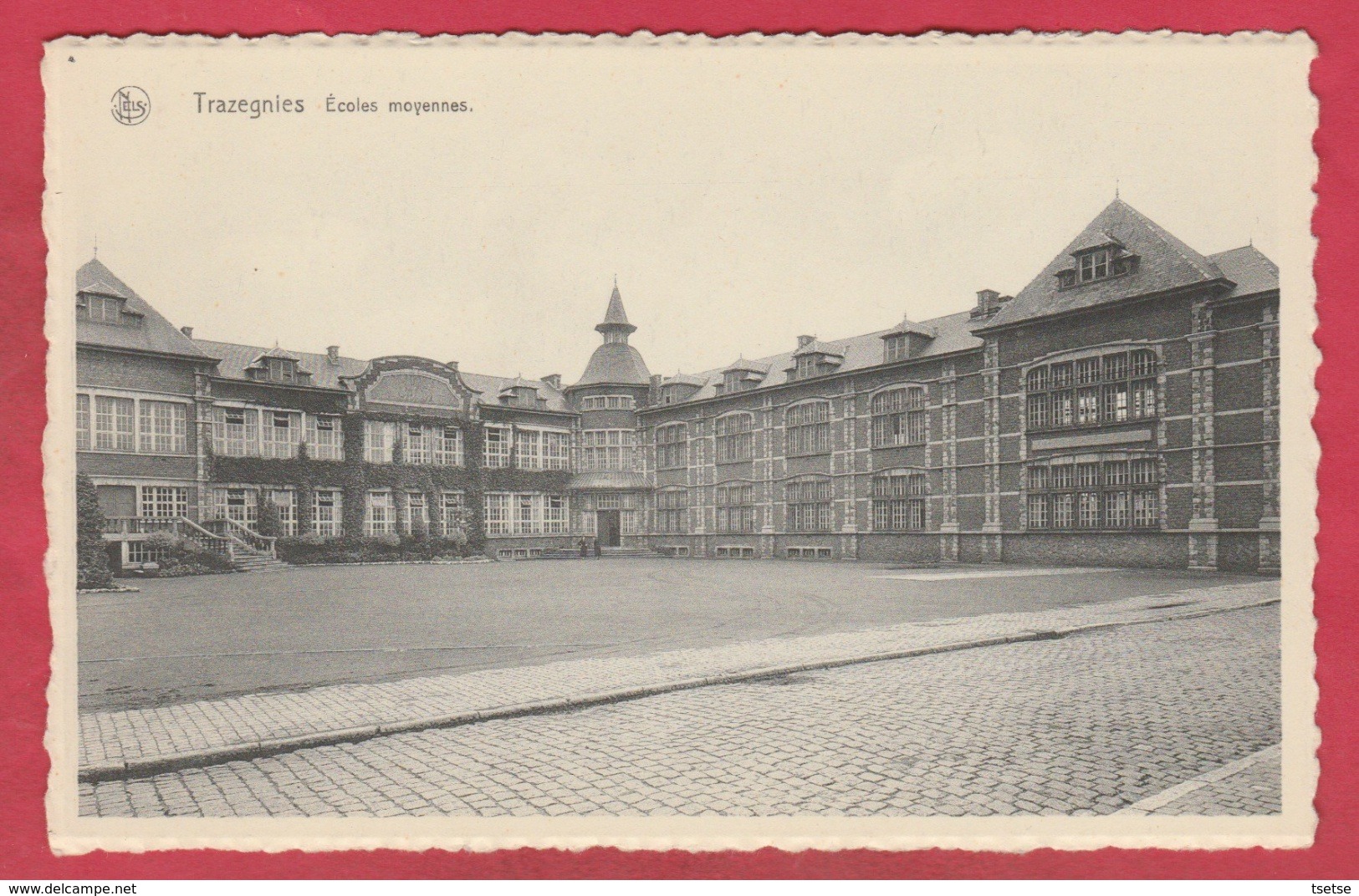 Trazegnies - Ecoles Moyennes  ( Voir Verso ) - Courcelles