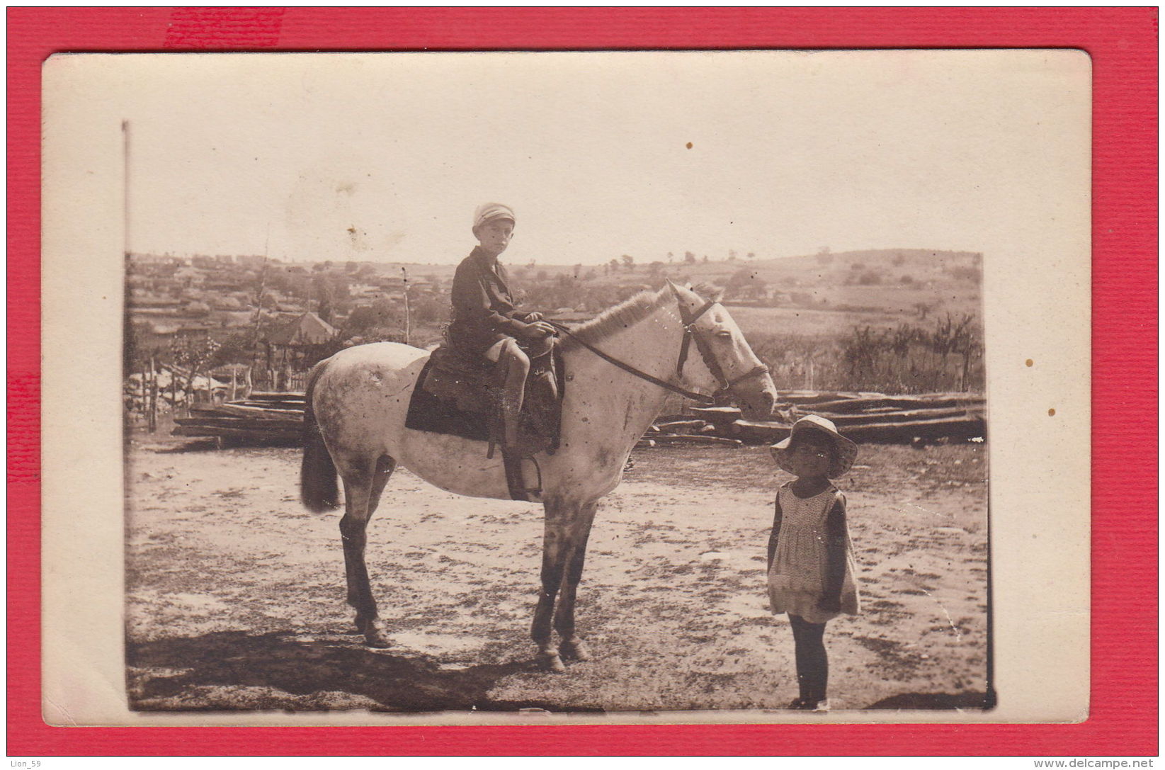 220879 / Real Photo VILLAGE Golyam Dervent / ELHOVO REGION / 1934 - LITTLE GIRL BOY Horse Cheval Hauspferd  Bulgaria - Personnes Anonymes