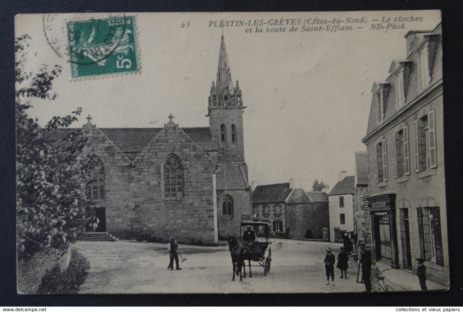 CPA - Plestin-Les-Grèves - Côtes-du-Nord - Le Clocher Et La Route De Saint-Efflam - Attelage Boucherie - Plestin-les-Greves