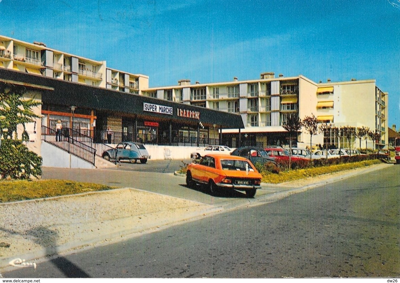 Montsoult (Val D'Oise) - Le Centre Commercial, Supermarché Franprix, 2 CV, 204 - Edition Combier, Carte CIM - Montsoult