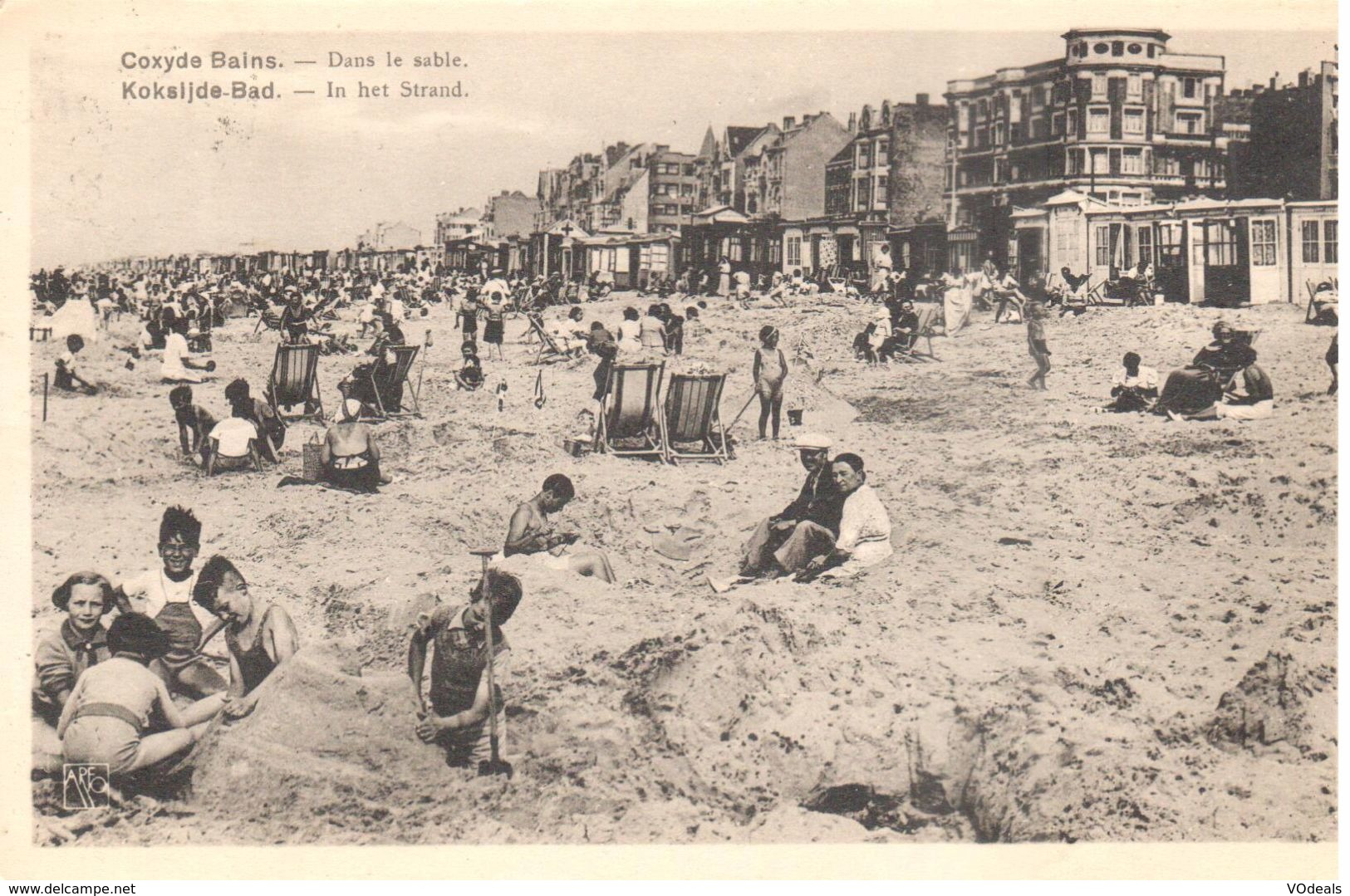 Koksijde - Coxyde - Bains - Bad - Dans Le Sable - In Het Strand - Koksijde