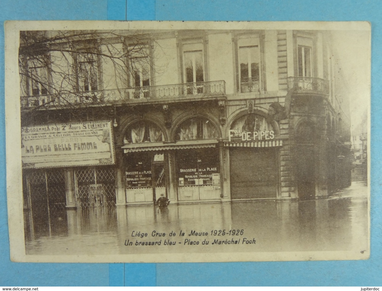 Liège Crue De La Meuse 1925-1926 Un Brassard Bleu Place Du Maréchal Foch - Liege