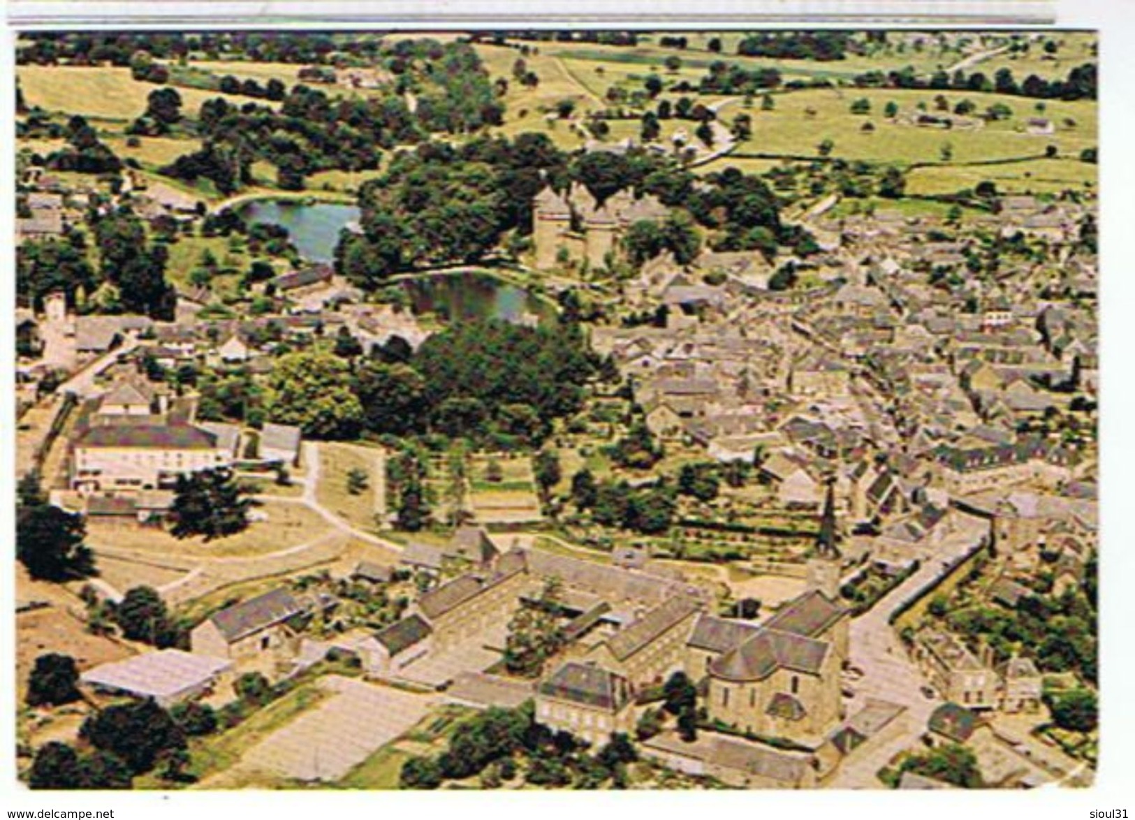 53..LASSAY - VUE GENERALE  LE CHATEAU FEODAL       BE - Lassay Les Chateaux