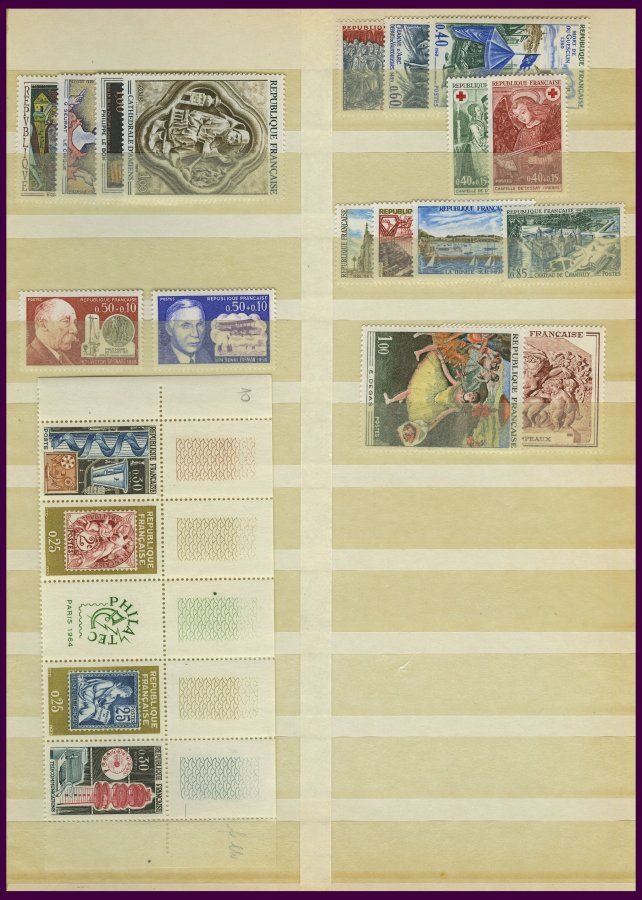 LOTS **, 1960-68, saubere postfrische Dublettenpartie mit Dienst-u. Unescomarken, mit Nr. 1480 5x, meist Pracht, günstig
