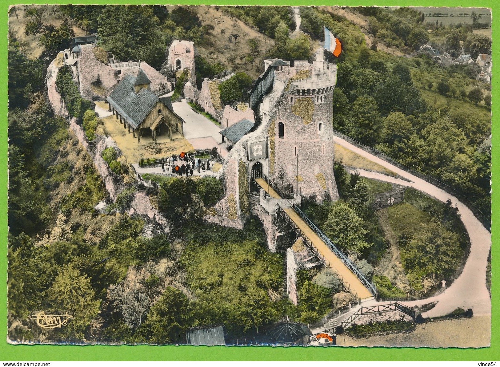 MOULINEAUX - Château Robert Le Diable Vue Aérienne Photo Véritable Colorisée - Autres & Non Classés