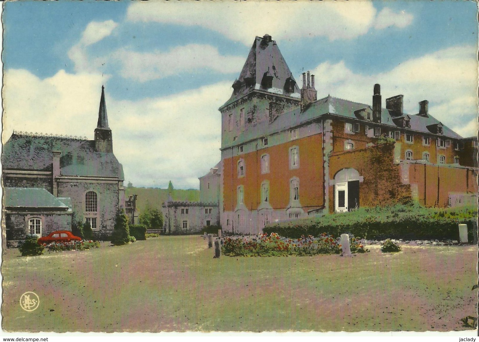 Ochain - Clavier -- Hôme De La Sainte Famille - Cour Intérieure Du Château.   (2 Scans) - Clavier