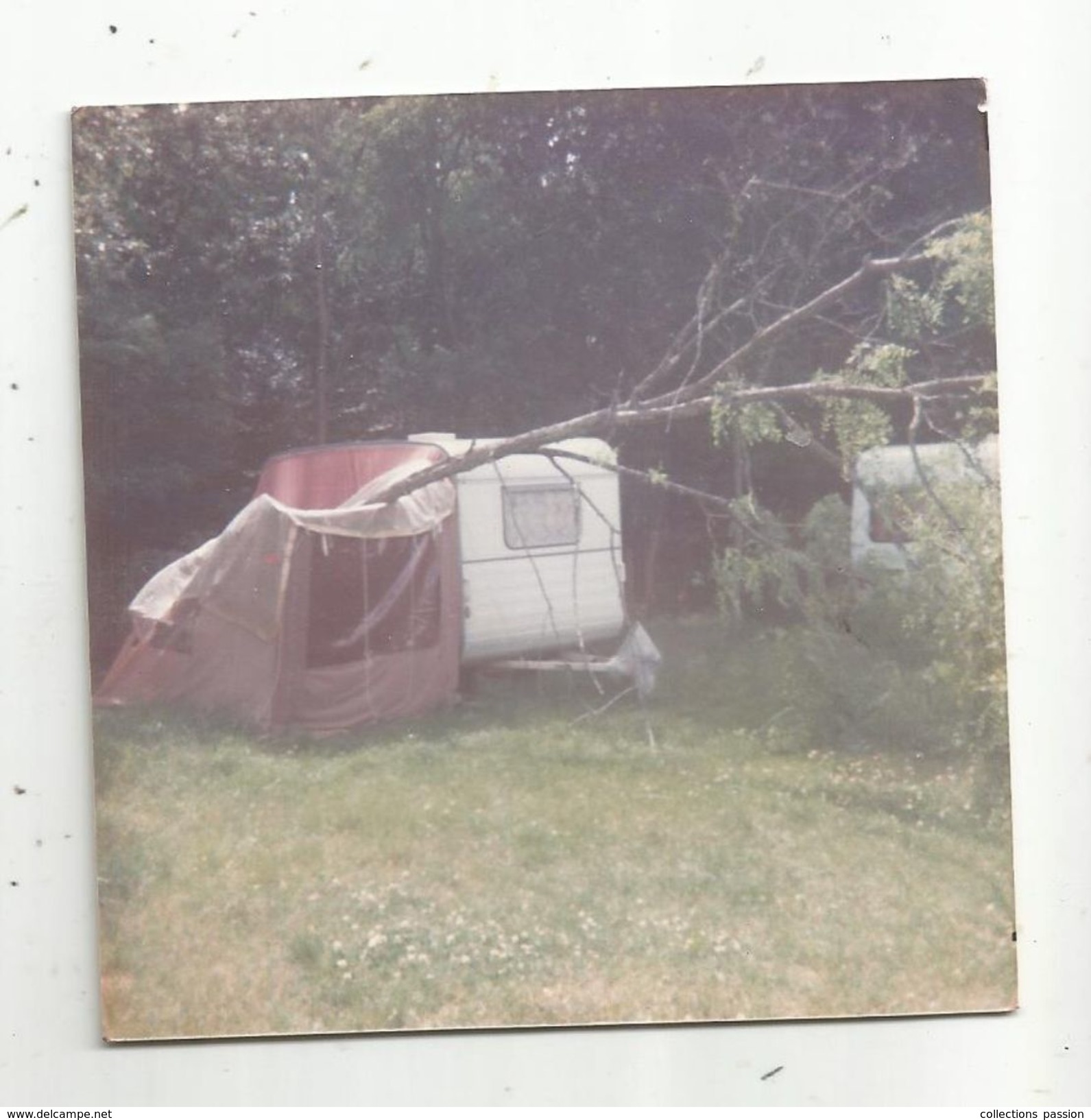 Photographie  , 9.5 X 9.5 , Camping , Accident , Caravane - Objets