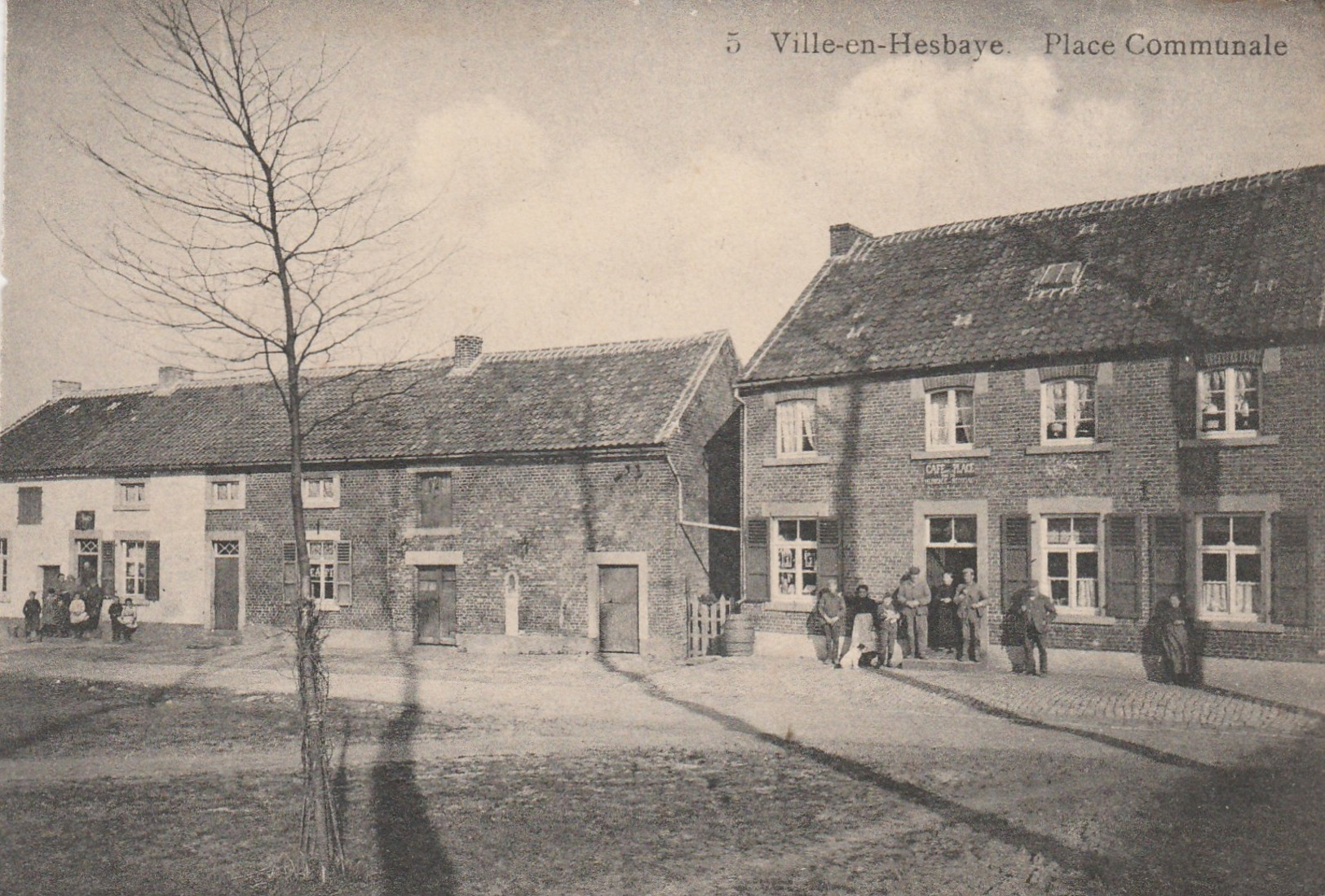 Ville En Hesbaye , Place Communale  (Hannut , Huy , Eghezée) (Edit Laflotte N° 5) - Braives