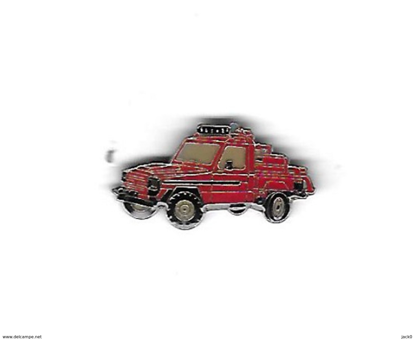 Pin's  Sapeurs  Pompiers, Véhicule  4X4  Rouge - Pompiers