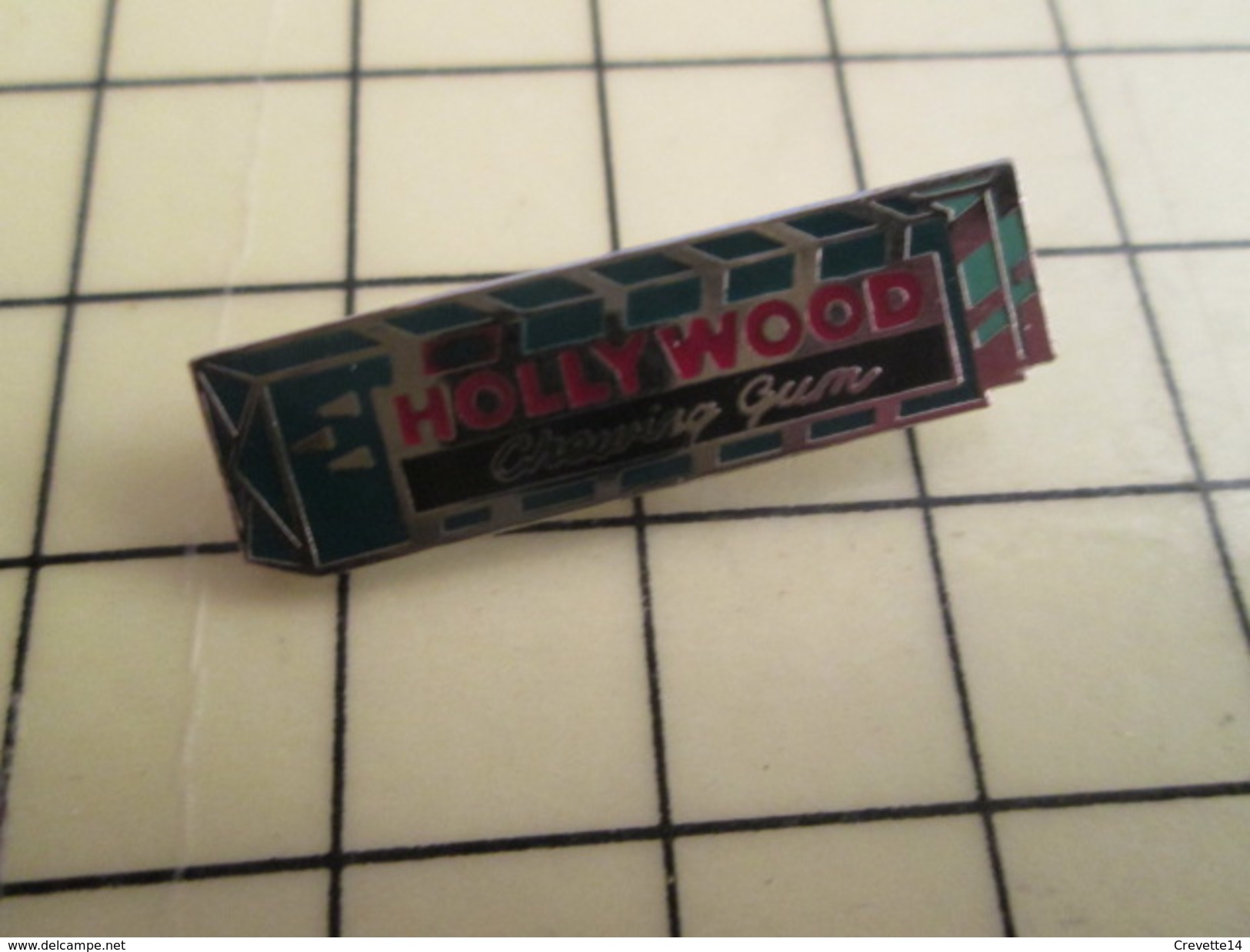 Pin511c Pin's Pins / Beau Et Rare / ALIMENTATION : CHEWING GUM HOLLYWOOD - Food