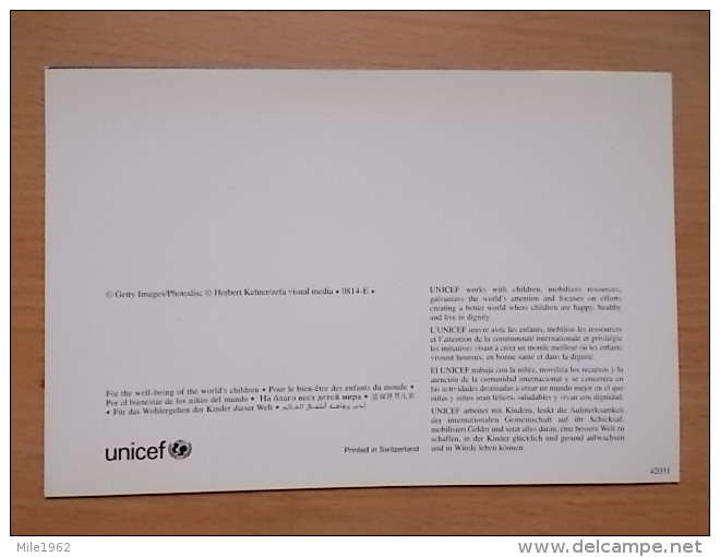 Kov 3033 - NEW YEAR, UNICEF - Nouvel An