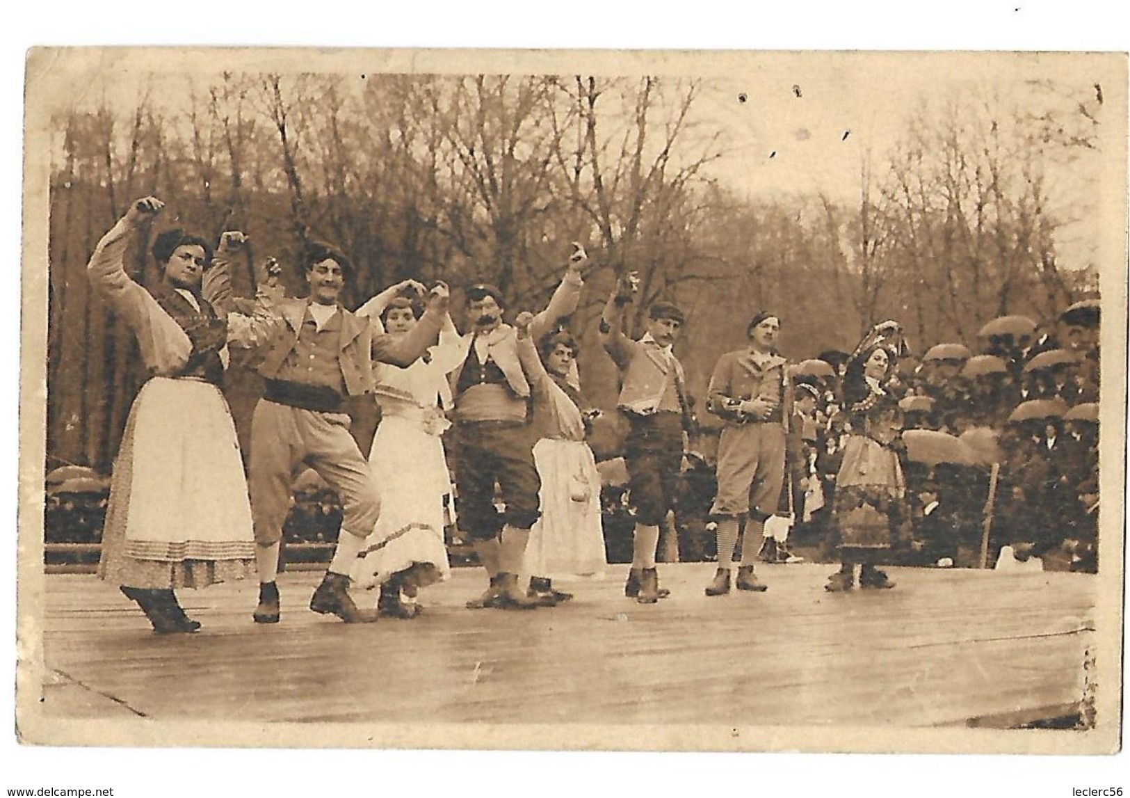 64 DANSEURS ET DANSEUSES LUZIENS PROVINCE DE LABOURS 1945 CPA 2 SCANS - Saint Jean De Luz