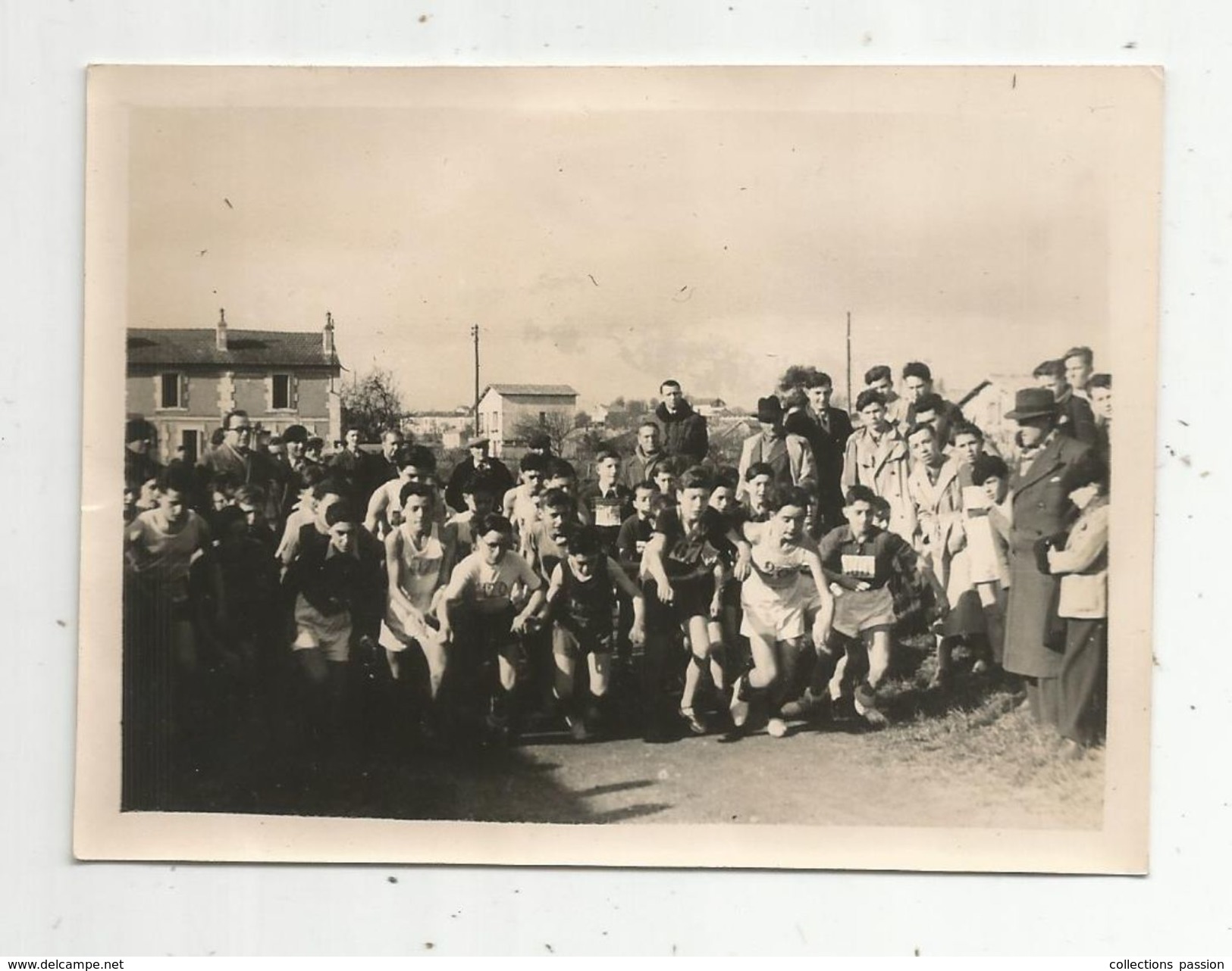 Photographie  , 11.5 X 8.5 , Sports , Athlétisme , Départ Des Minimes à Droite Les BLANZACAIS , Charente - Sports