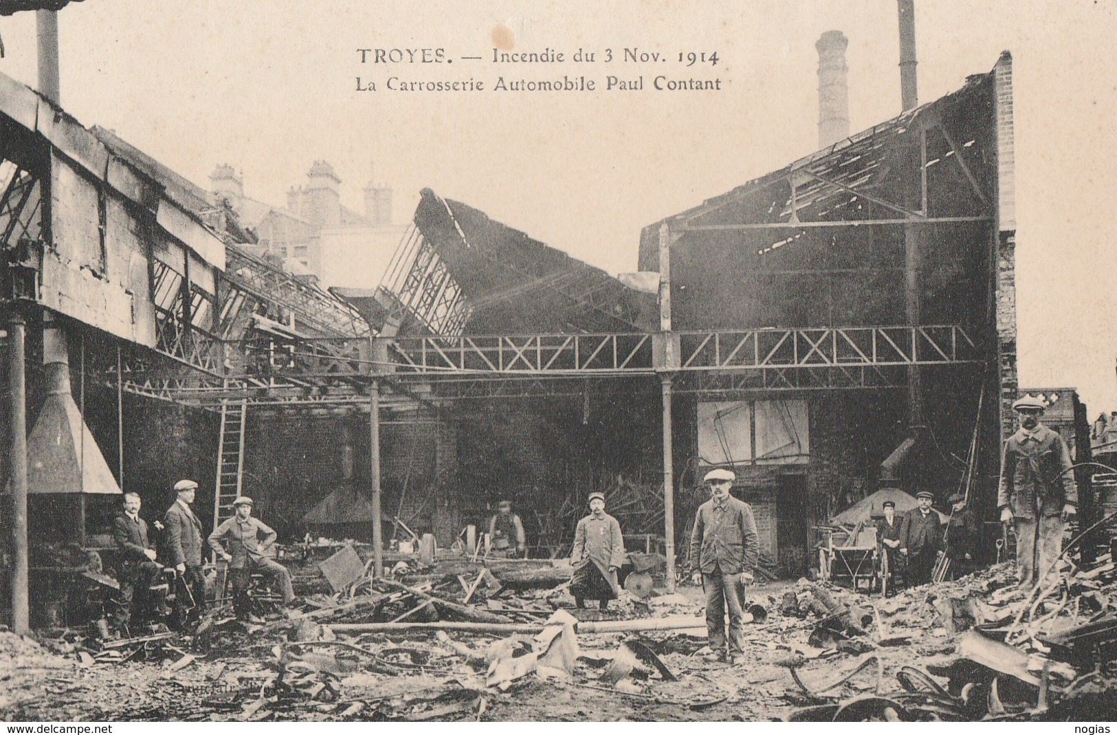 A TROYES, L'INCENDIE DE LA CARROSSERIE AUTOMOBILE PAUL CONTANT LE 3 NOVEMBRE 1914 - CARTE TRES ANIMEE -  TOP !!! - Troyes