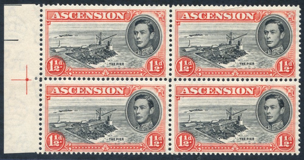 1944 P.13 1½ Black & Vermilion Left Side Marginal UM Block Of Four Incl. Davit Flaw R5/1, SG.40ba. (4) Cat. £200++ - Other & Unclassified