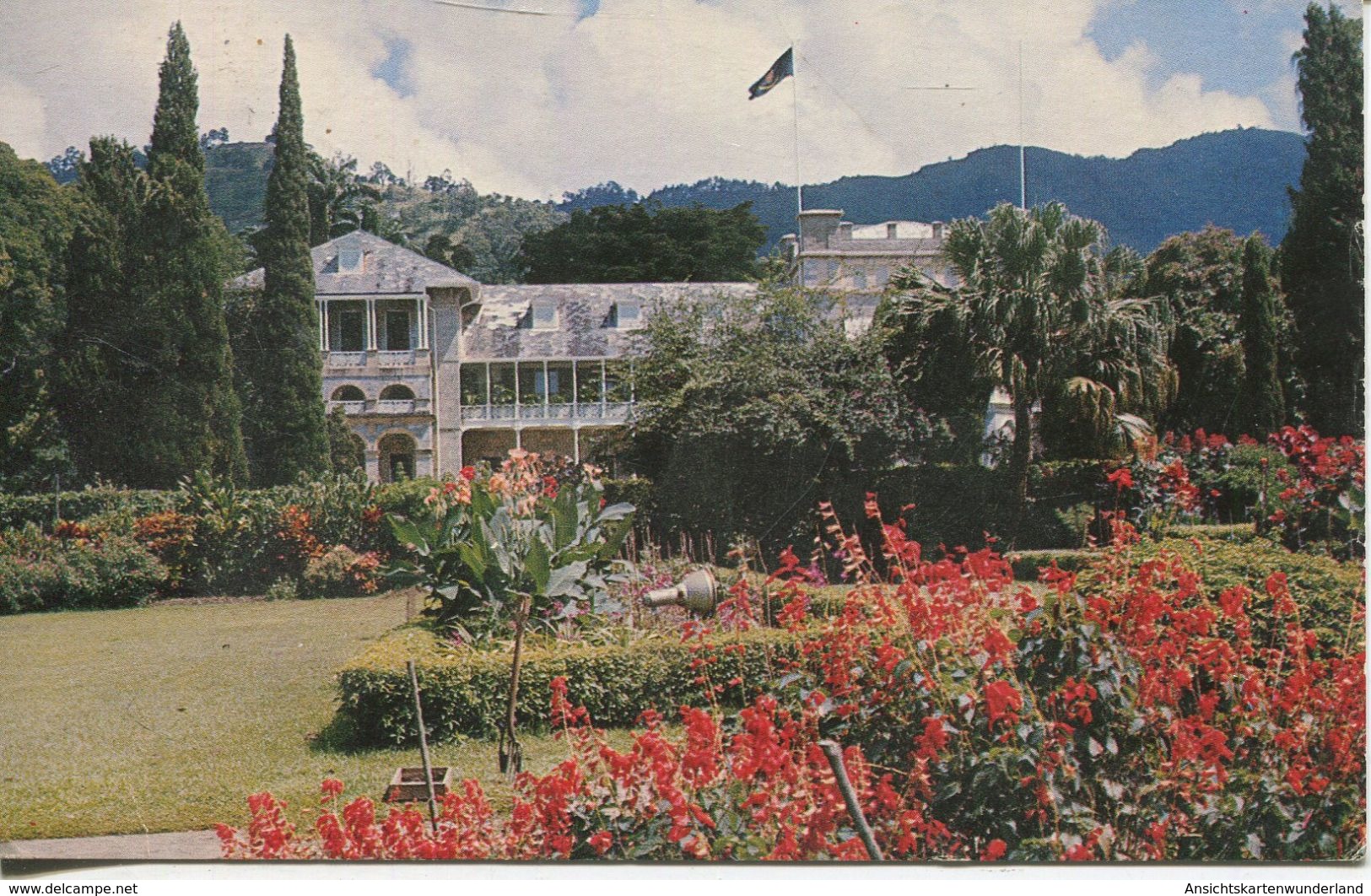 Trinidad - Residence Of The Governor General, Adjacent To The Royal Botanical Gardens 1982 Mit  Schiffstempel  (002587) - Trinidad
