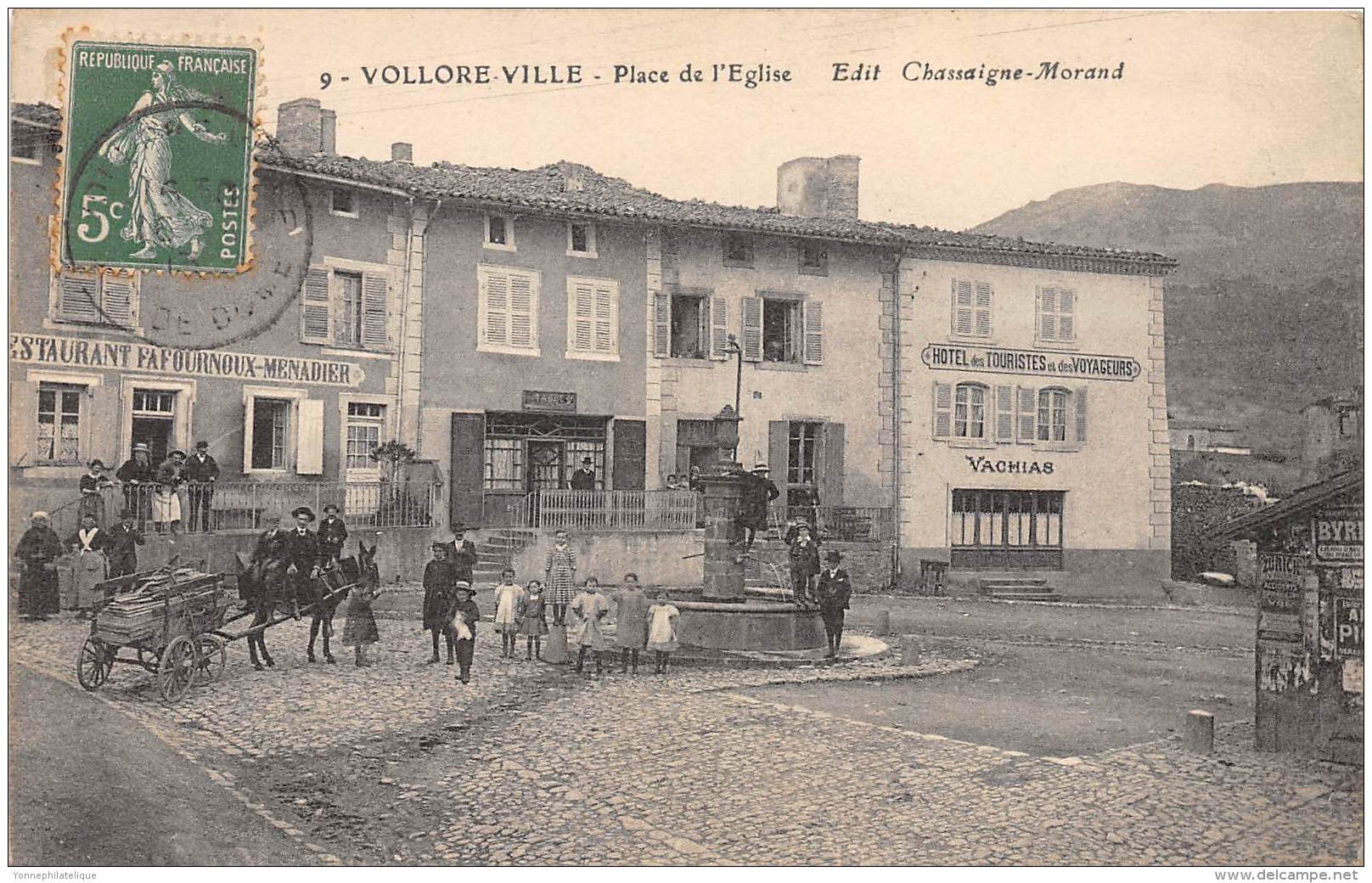 63 - PUY DE DOME / 631106 - Vollore Ville - Place De L'église - Other & Unclassified