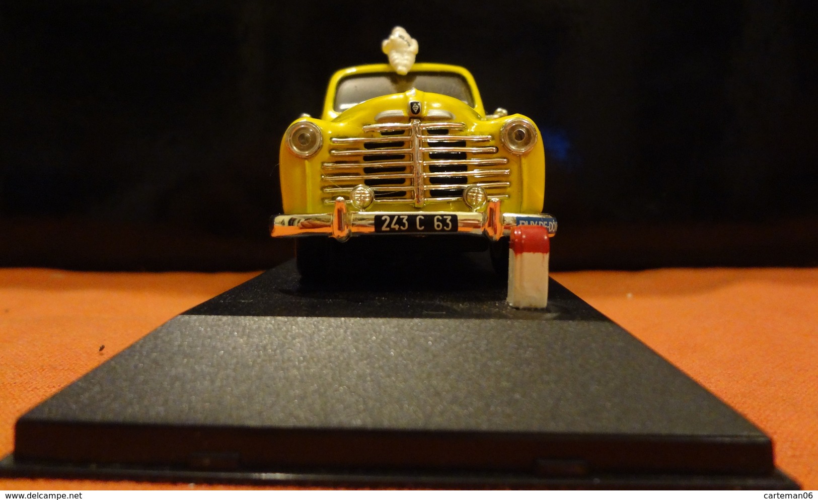 Voiture - N008 Renault Colorale "Michelin" 1950 - 1/43 (bibendum) - Other & Unclassified