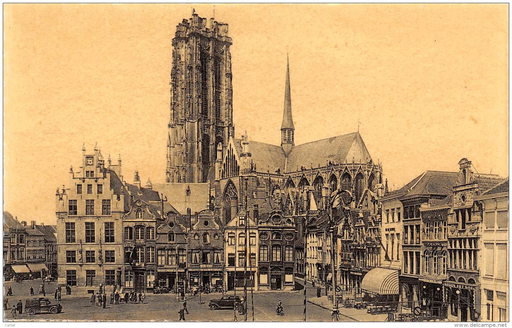 MECHELEN - Grote Markt Met Zicht Op Sint-Romboutstoren - Malines