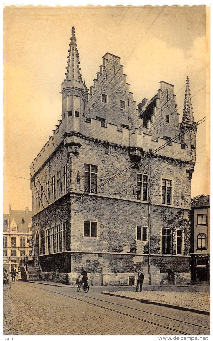 MECHELEN - Oud "Schepenhuis" - Malines