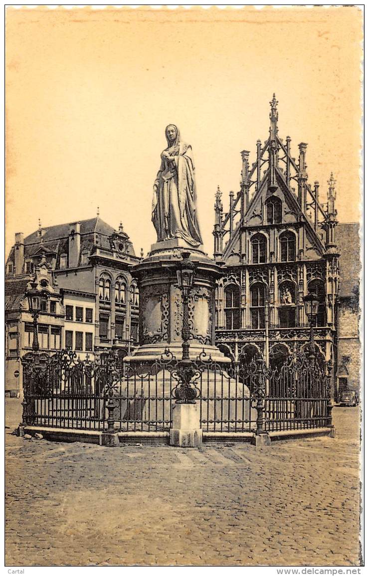 MECHELEN - Standbeeld Van Margaretha Van Oostenrijk Landvoogdes Der Nederlanden - Mechelen