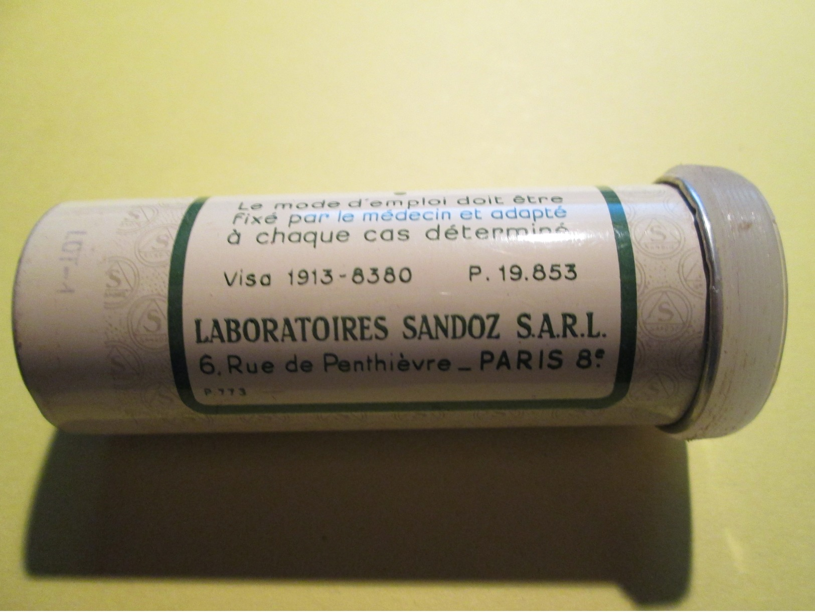 BOITE EN FER "SEDANTOÏNAL"  Laboratoire Sandoz 7 Cm De Haut (plusieurs Scans) - Dozen