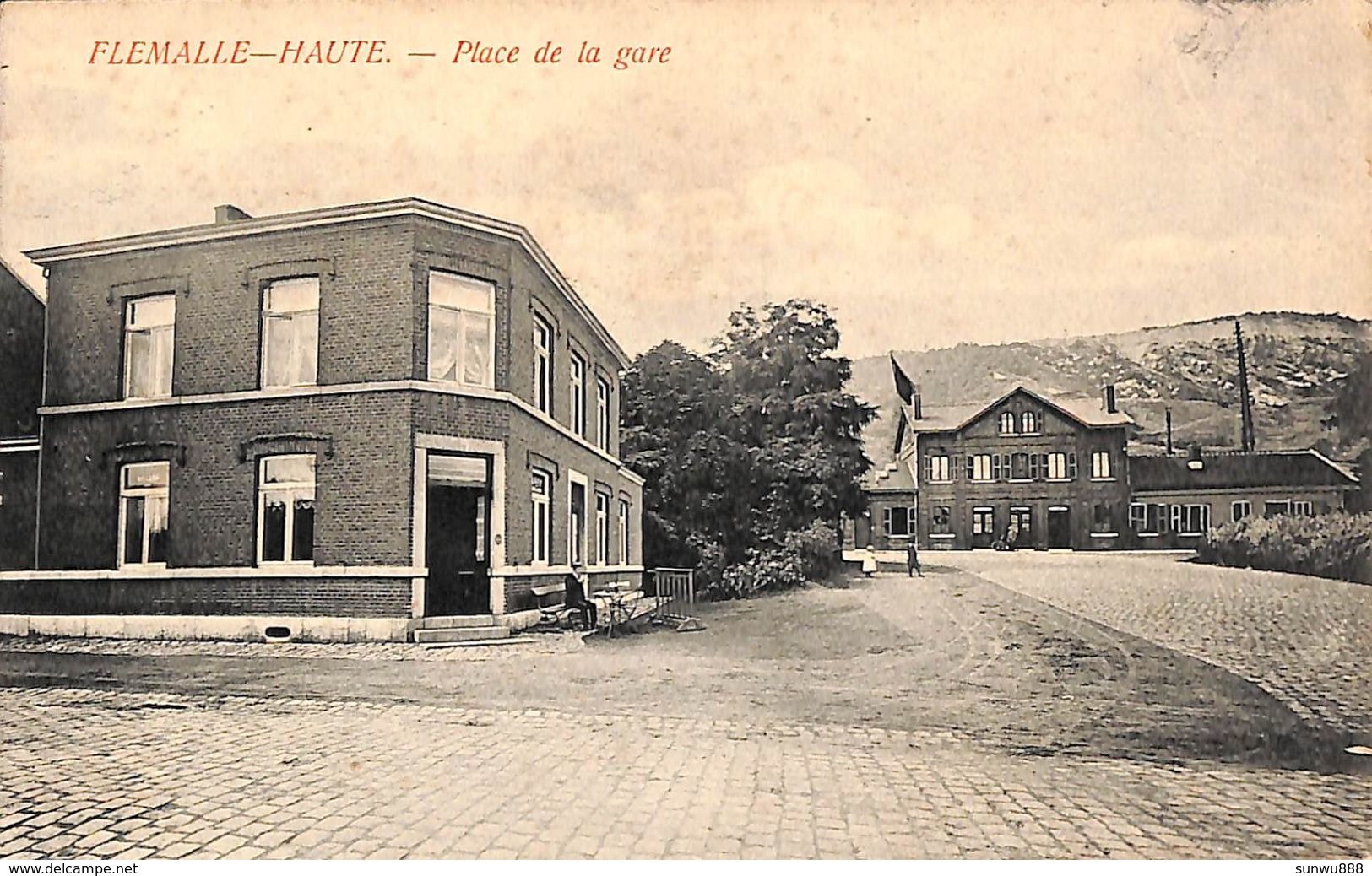 Flémalle-Haute - Place De La Gare (animée, Café, 1908) - Flémalle