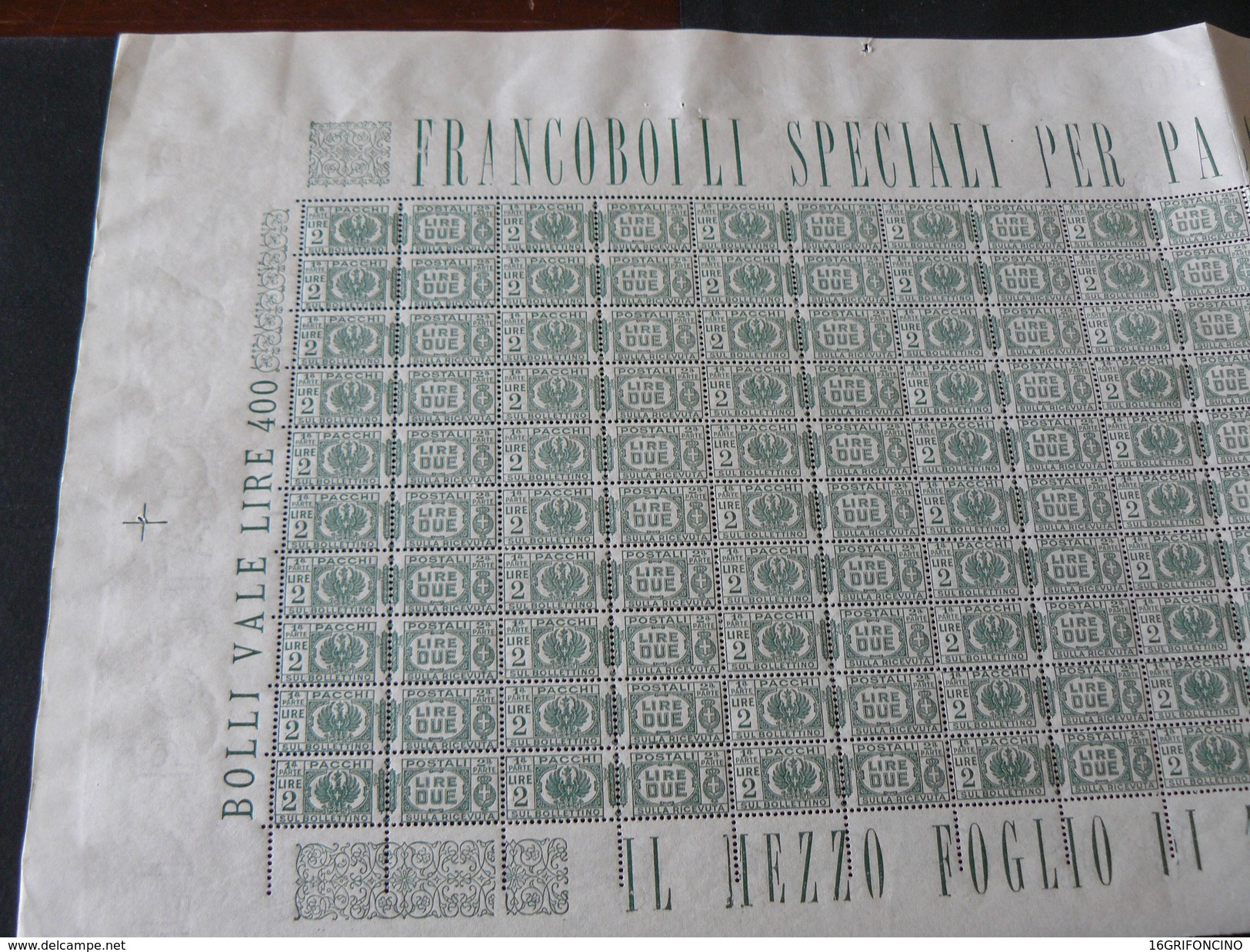 1927-32....FOGLIO INTEGRO DI 100 FRANCOBOLLI  DEI PACCHI POSTALI DA LIRE 2... CON AQUILA SABAUDA E  FASCI AL CENTRO - Postal Parcels