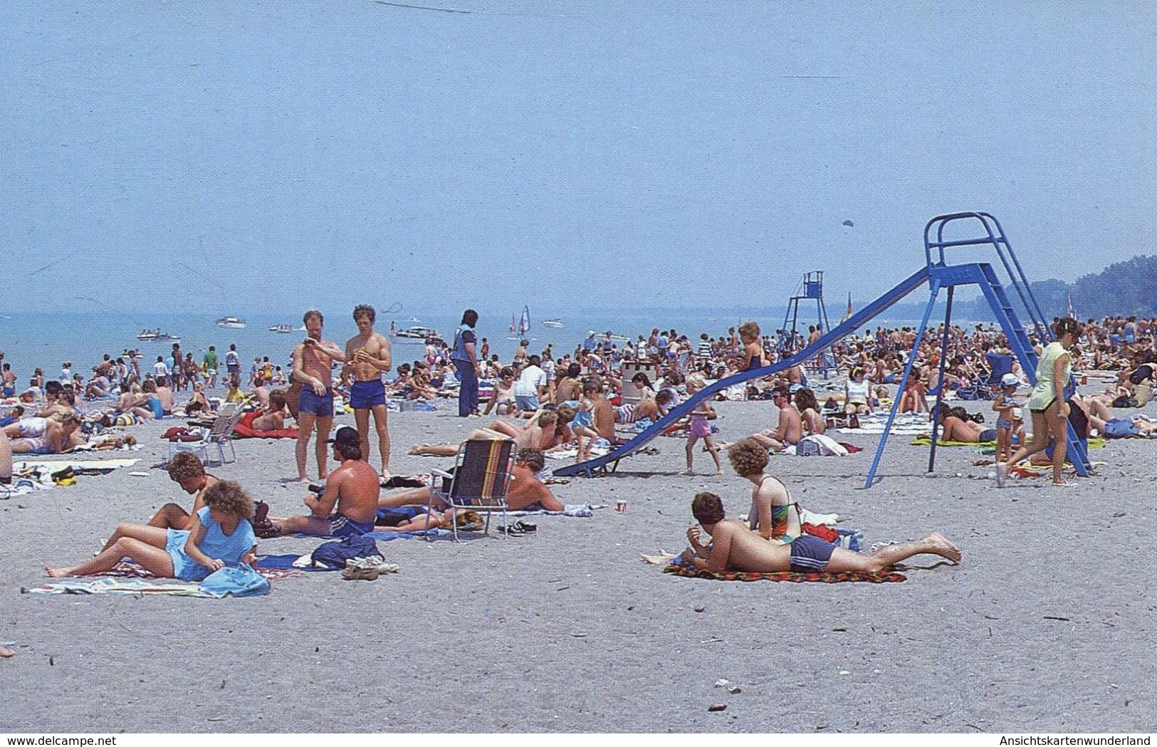 Grand Bend - A View Of The Famous Sand Beach  (002641) - Sonstige & Ohne Zuordnung