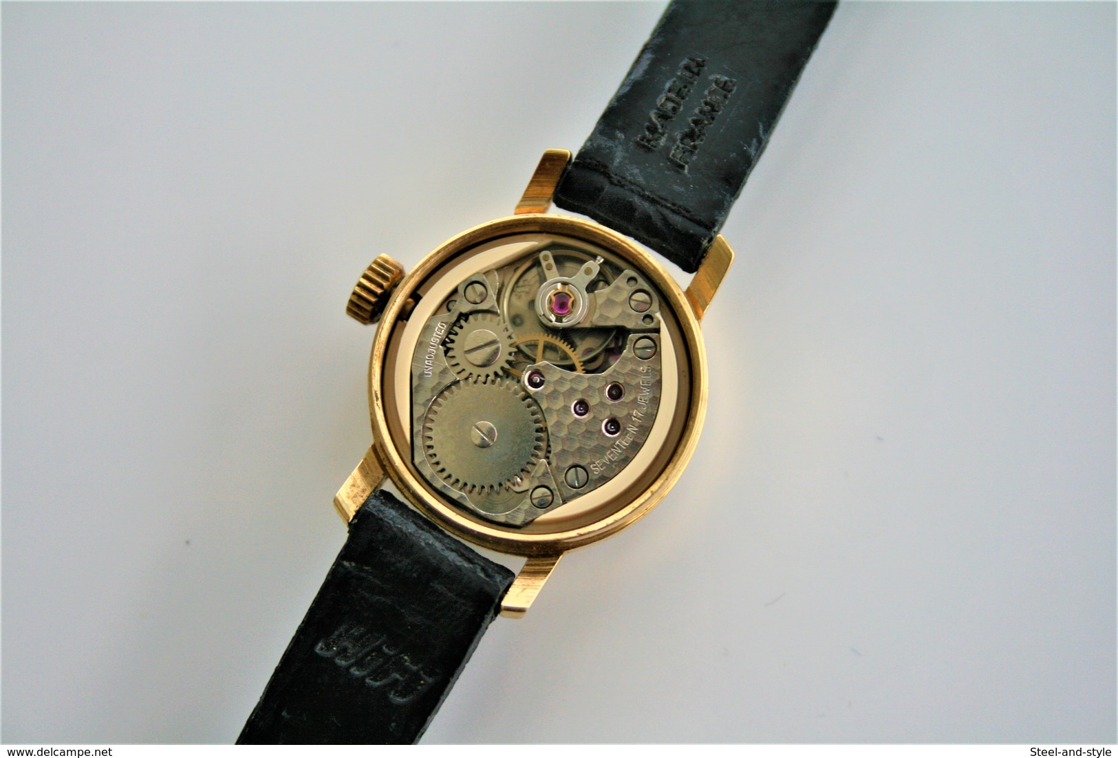 watches : HERMA PARIS LADIES HAND WIND (WITH HIFI) - original - swiss made - color : gold - running - excelent condition